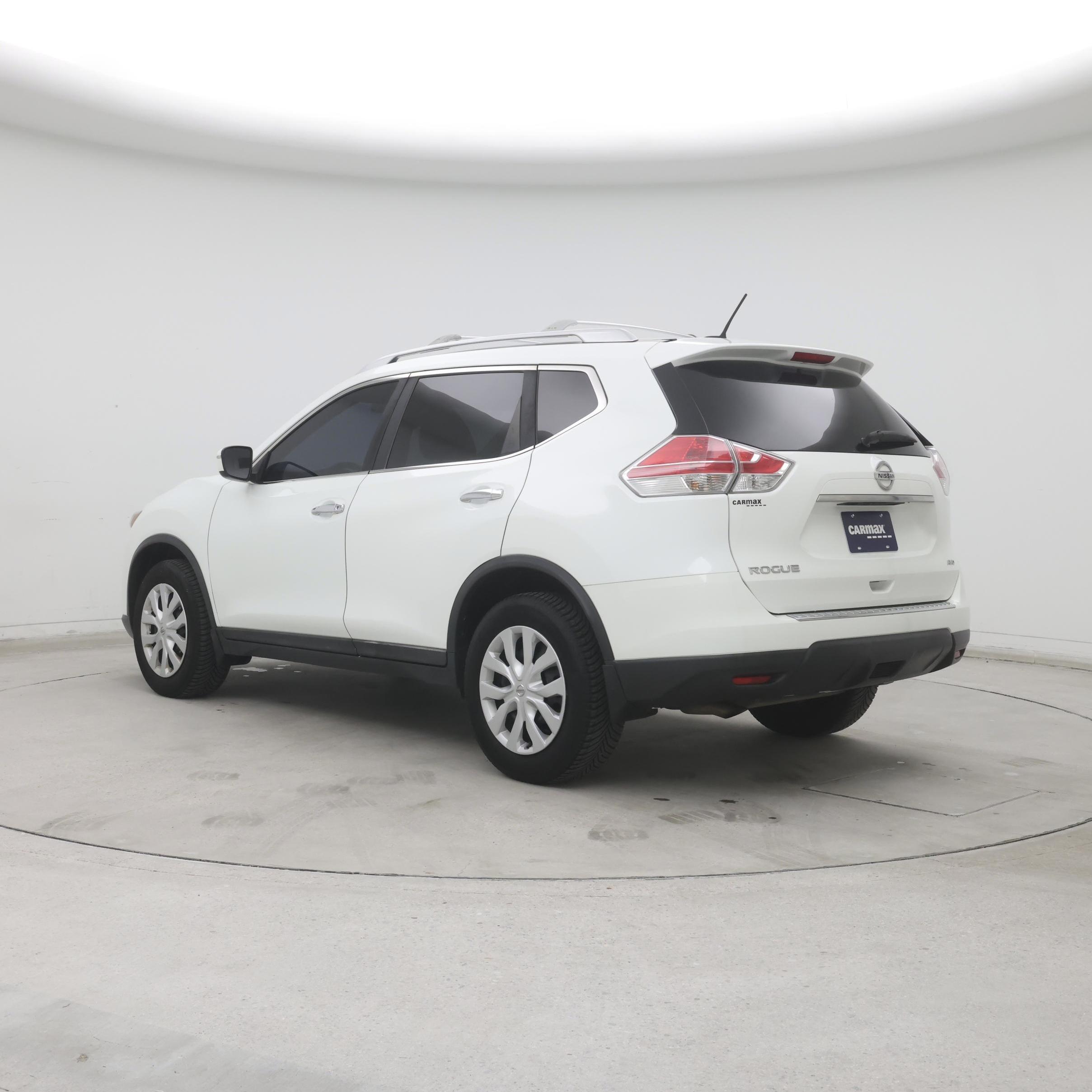 Thumbnail: 2016 Nissan Rogue - 2