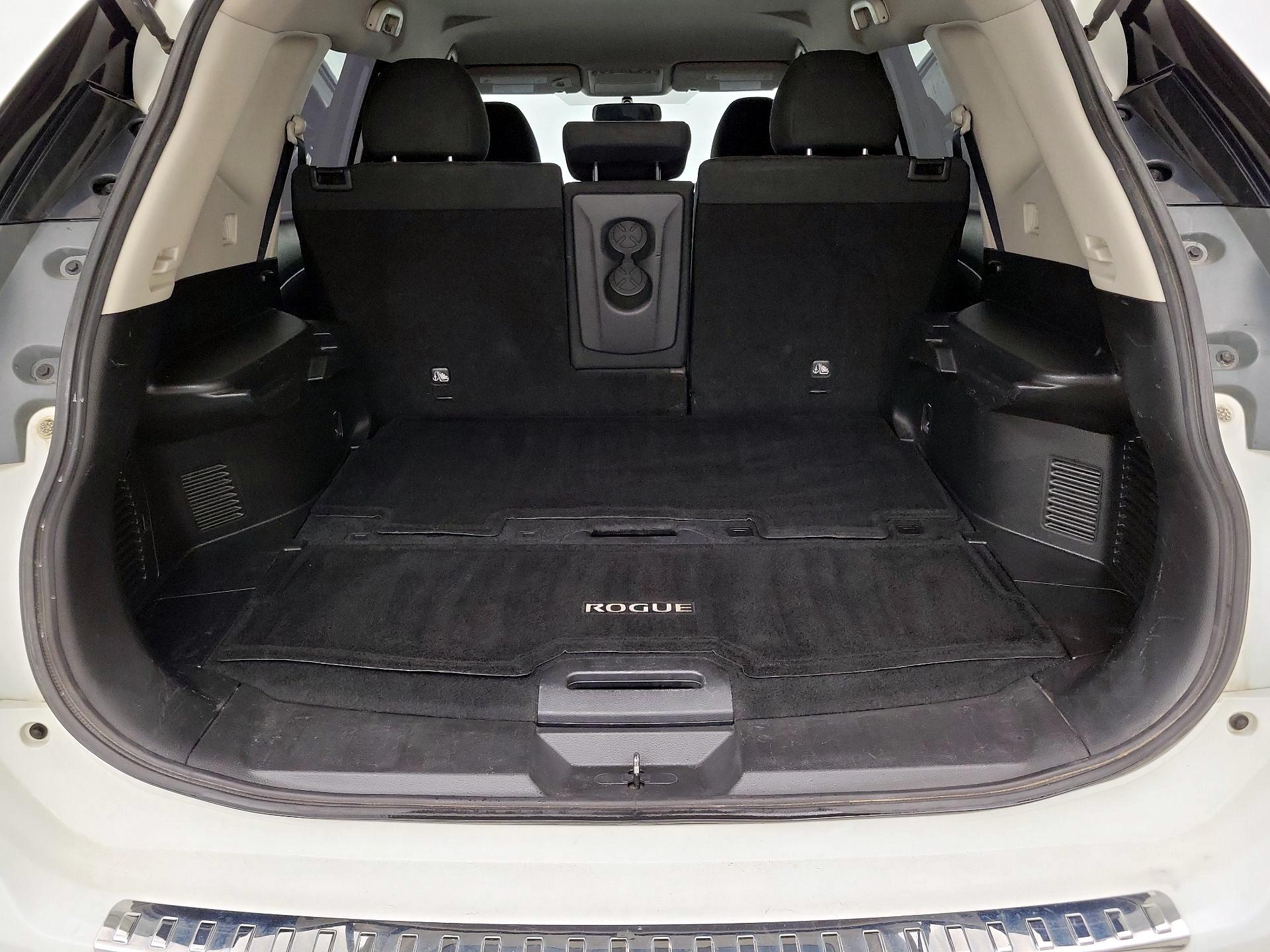 Thumbnail: 2016 Nissan Rogue - 20