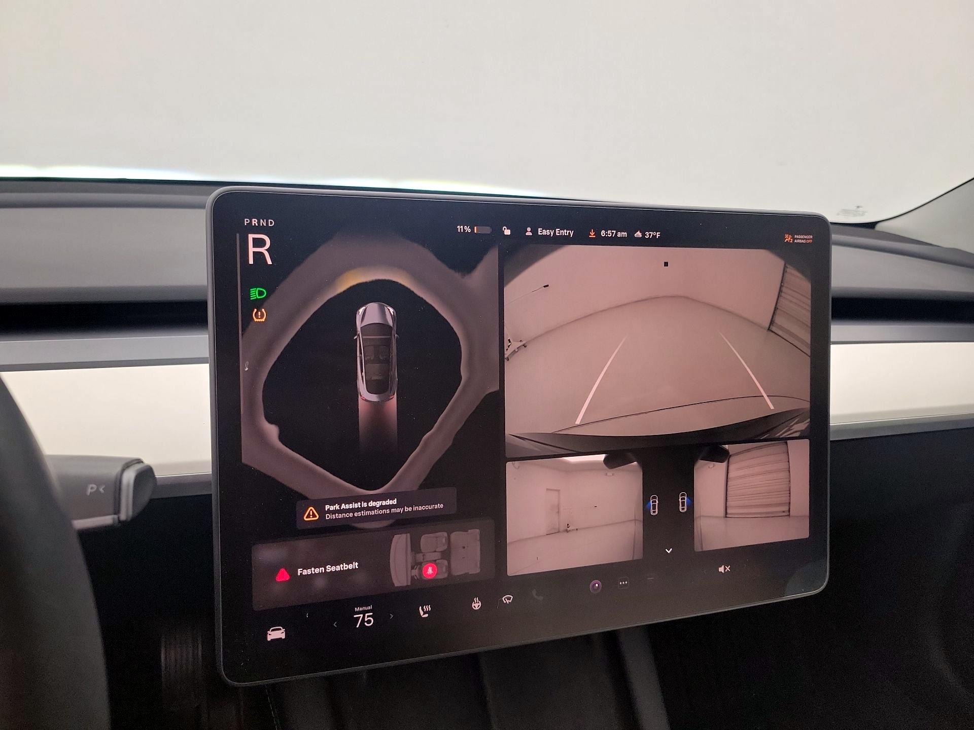 Thumbnail: 2023 Tesla Model 3 - 14