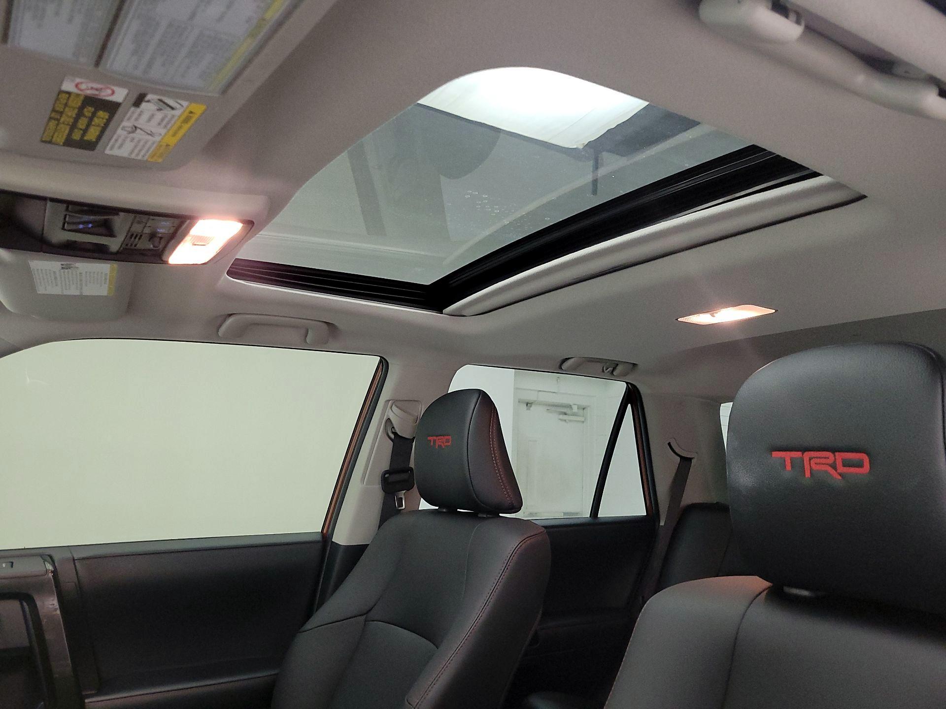 Thumbnail: 2024 Toyota 4Runner - 18