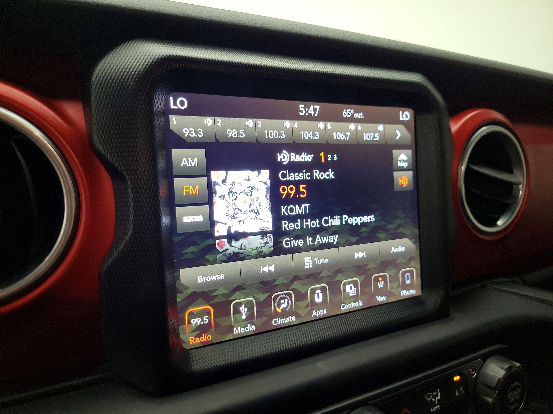 Thumbnail: 2019 Jeep Wrangler - 16