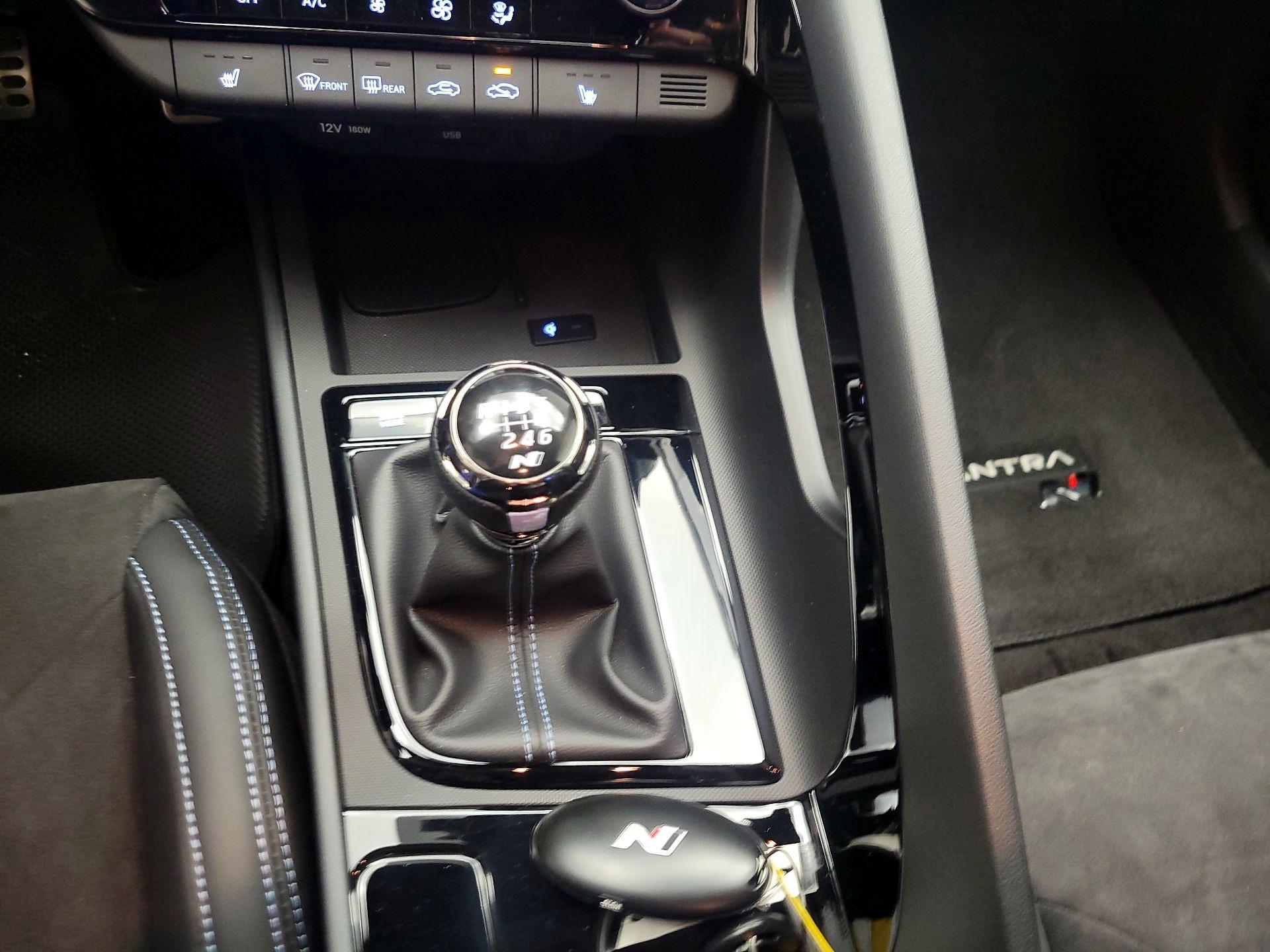 Thumbnail: 2025 Hyundai Elantra - 16