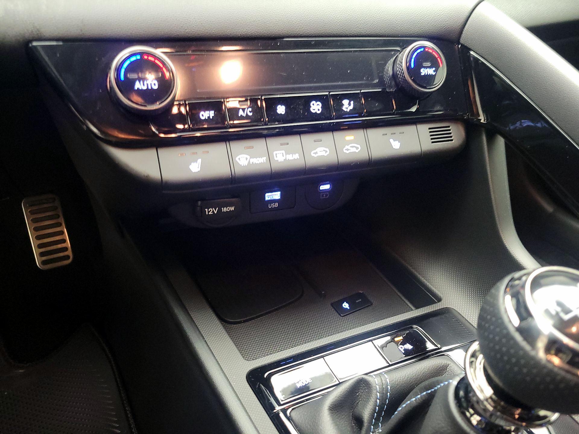 Thumbnail: 2025 Hyundai Elantra - 17