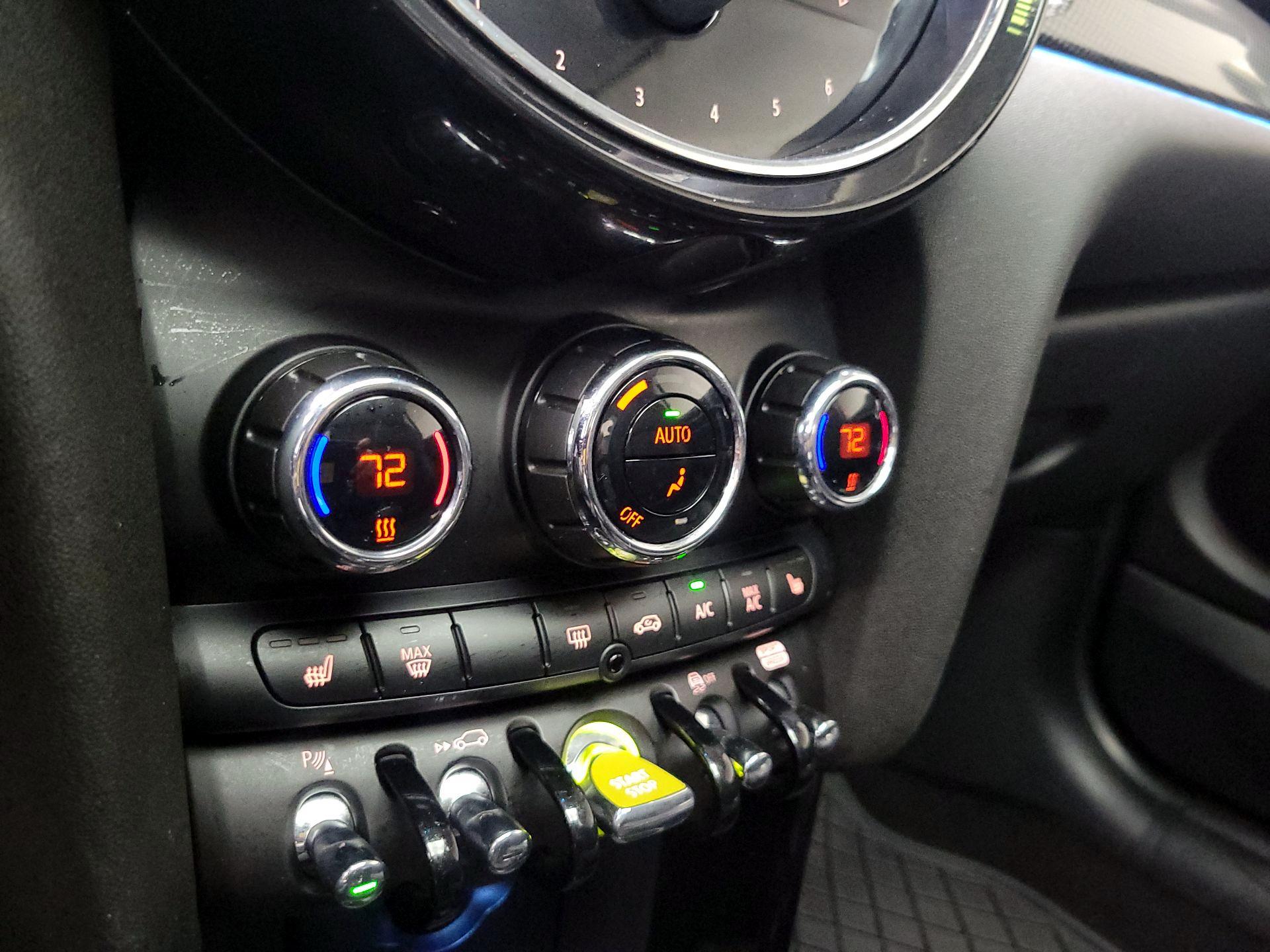 Thumbnail: 2024 MINI Cooper Hardtop - 17