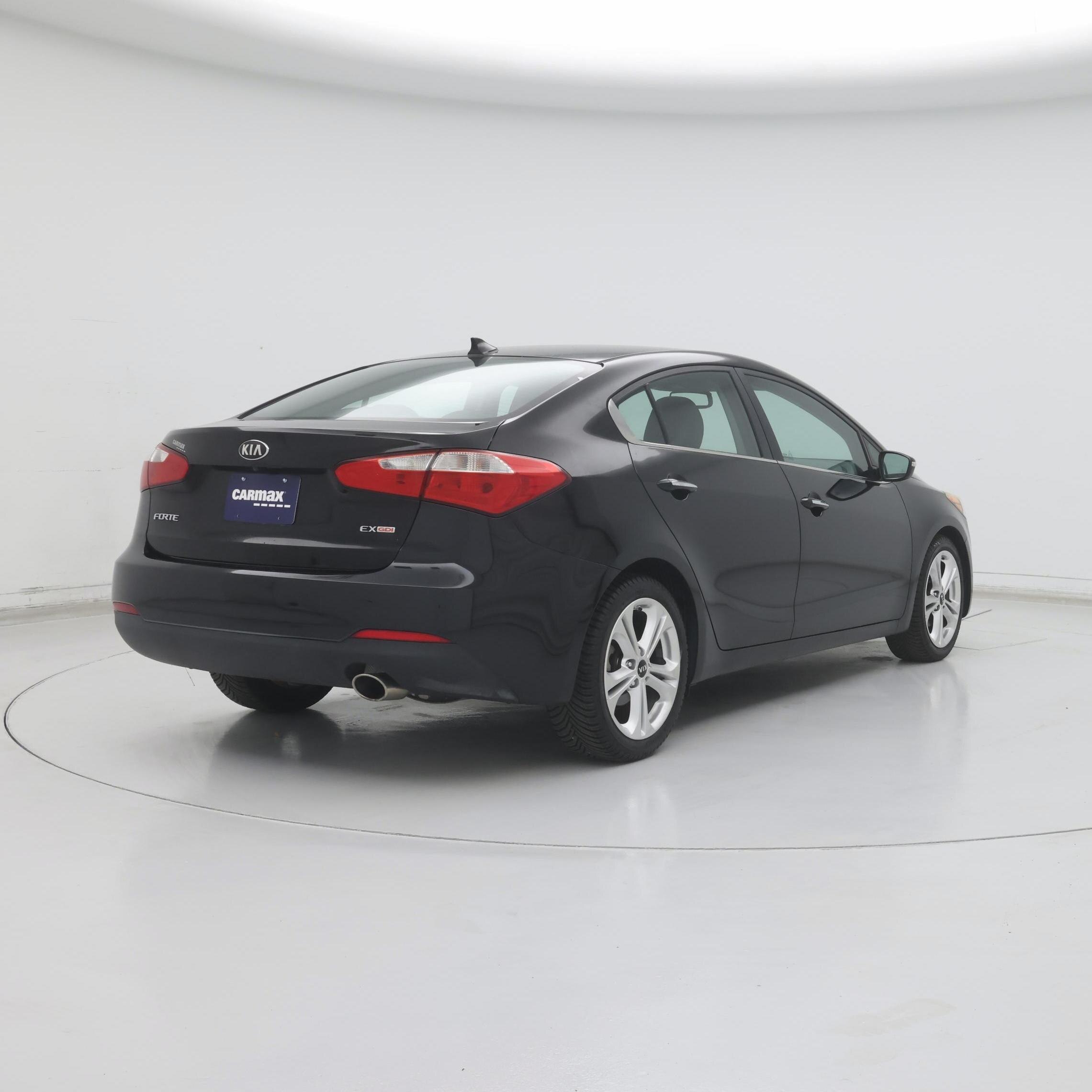 Thumbnail: 2015 Kia Forte - 8