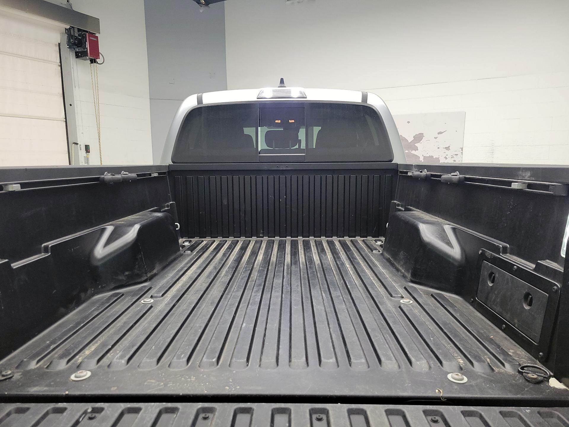 Thumbnail: 2023 Toyota Tacoma - 19