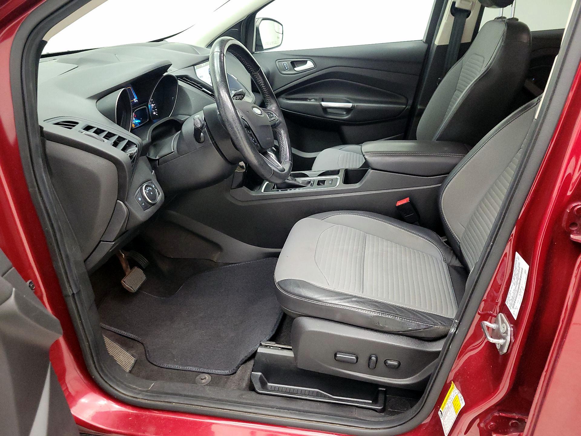 Thumbnail: 2019 Ford Escape - 11