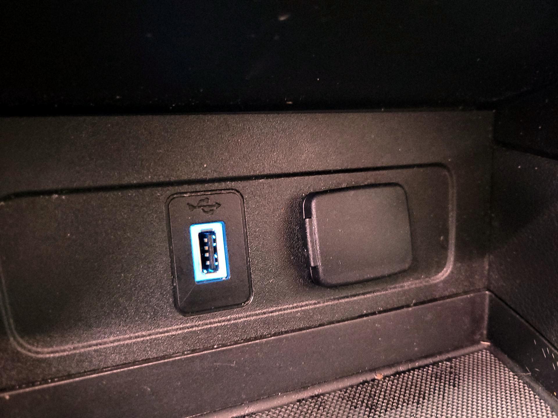 Thumbnail: 2019 Ford Escape - 18