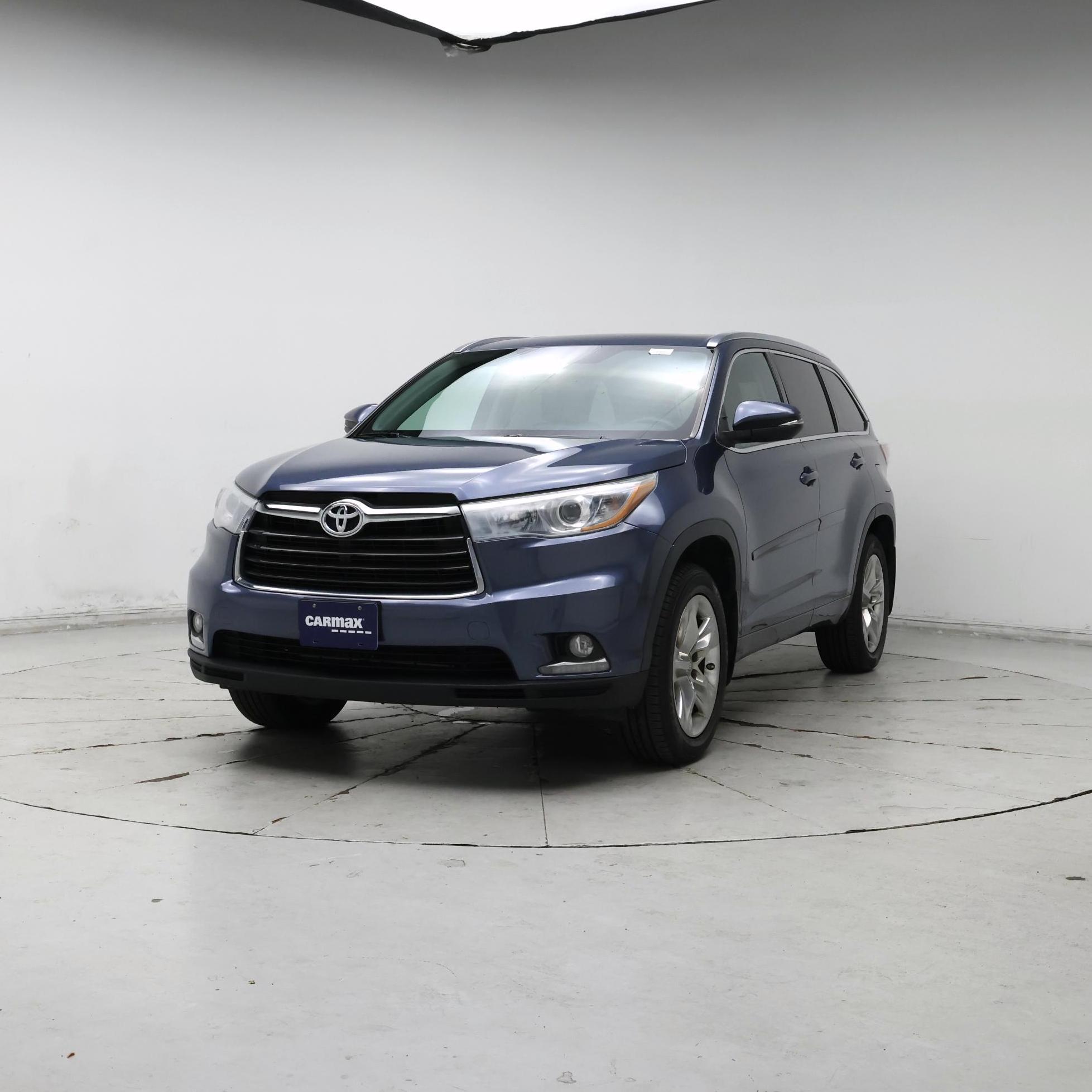 Thumbnail: 2015 Toyota Highlander - 4