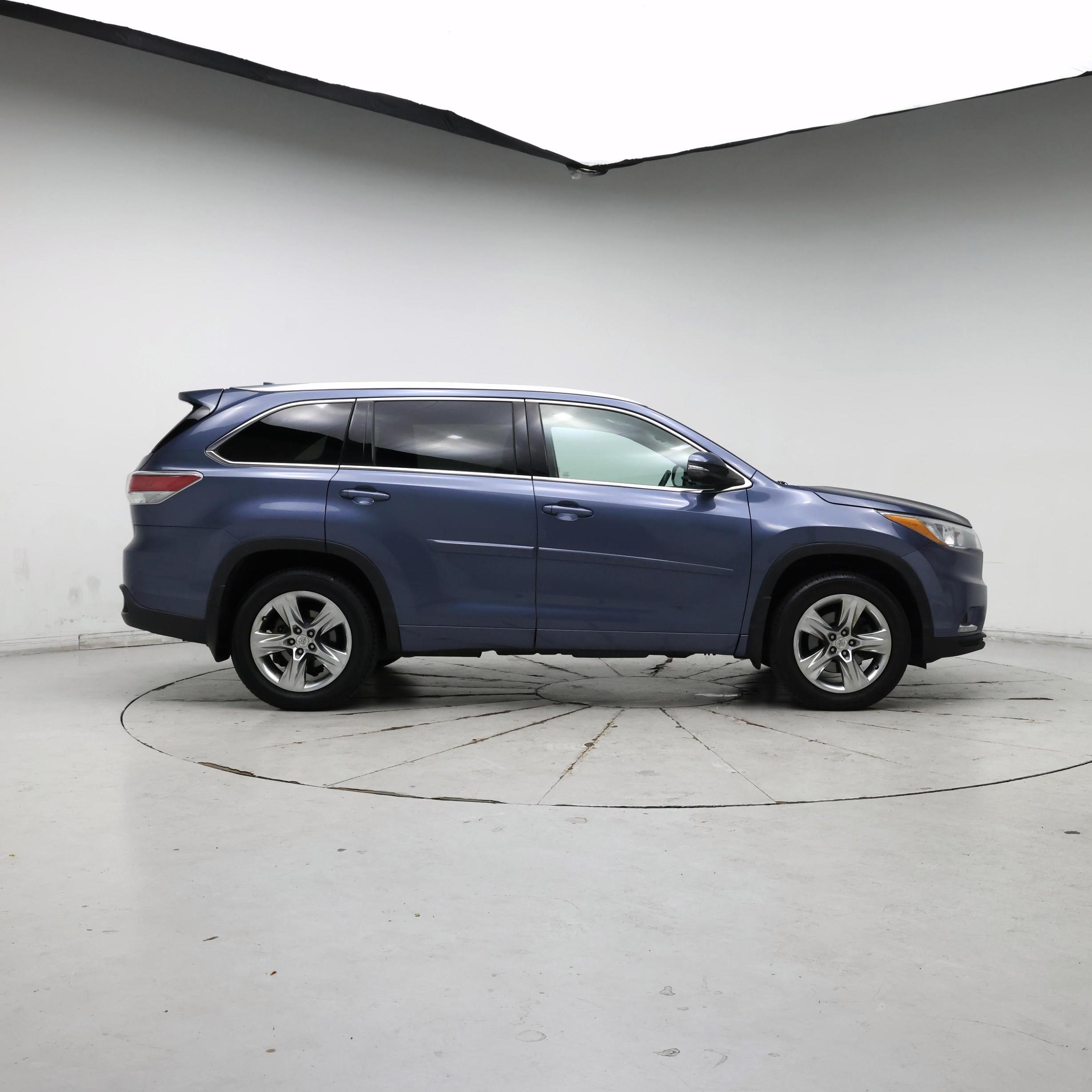 Thumbnail: 2015 Toyota Highlander - 7