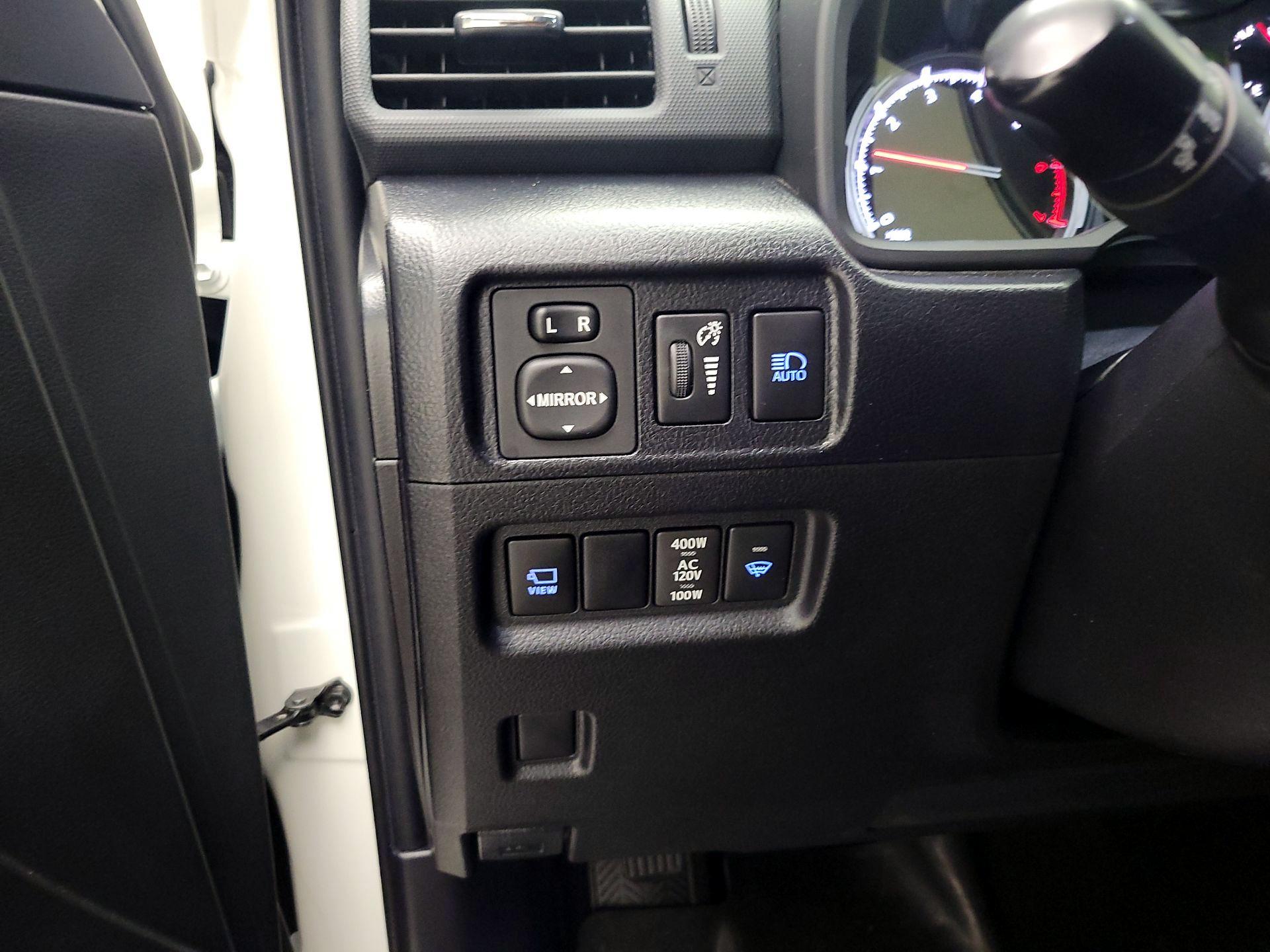 Thumbnail: 2022 Toyota 4Runner - 11