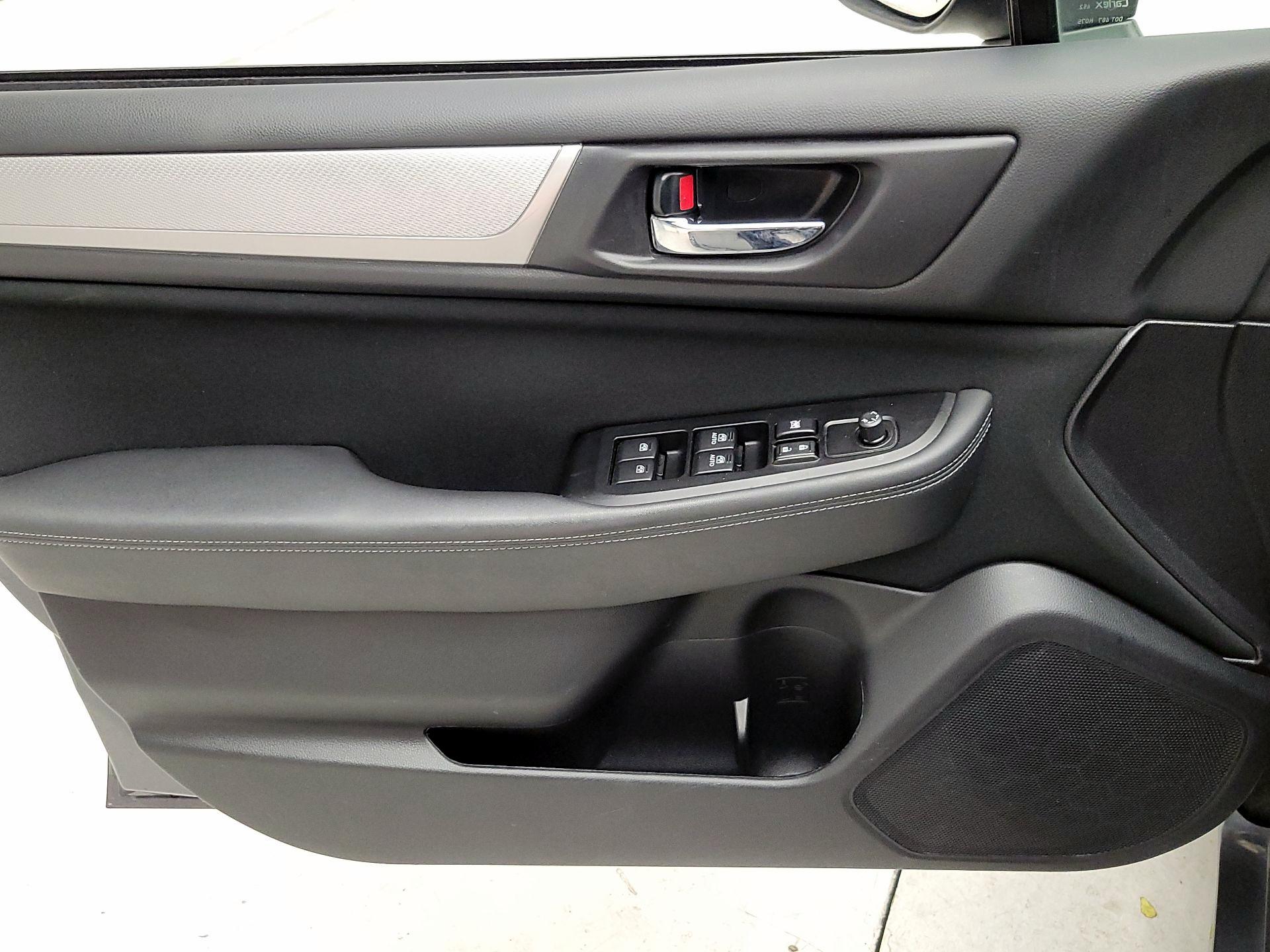 Thumbnail: 2018 Subaru Legacy - 10