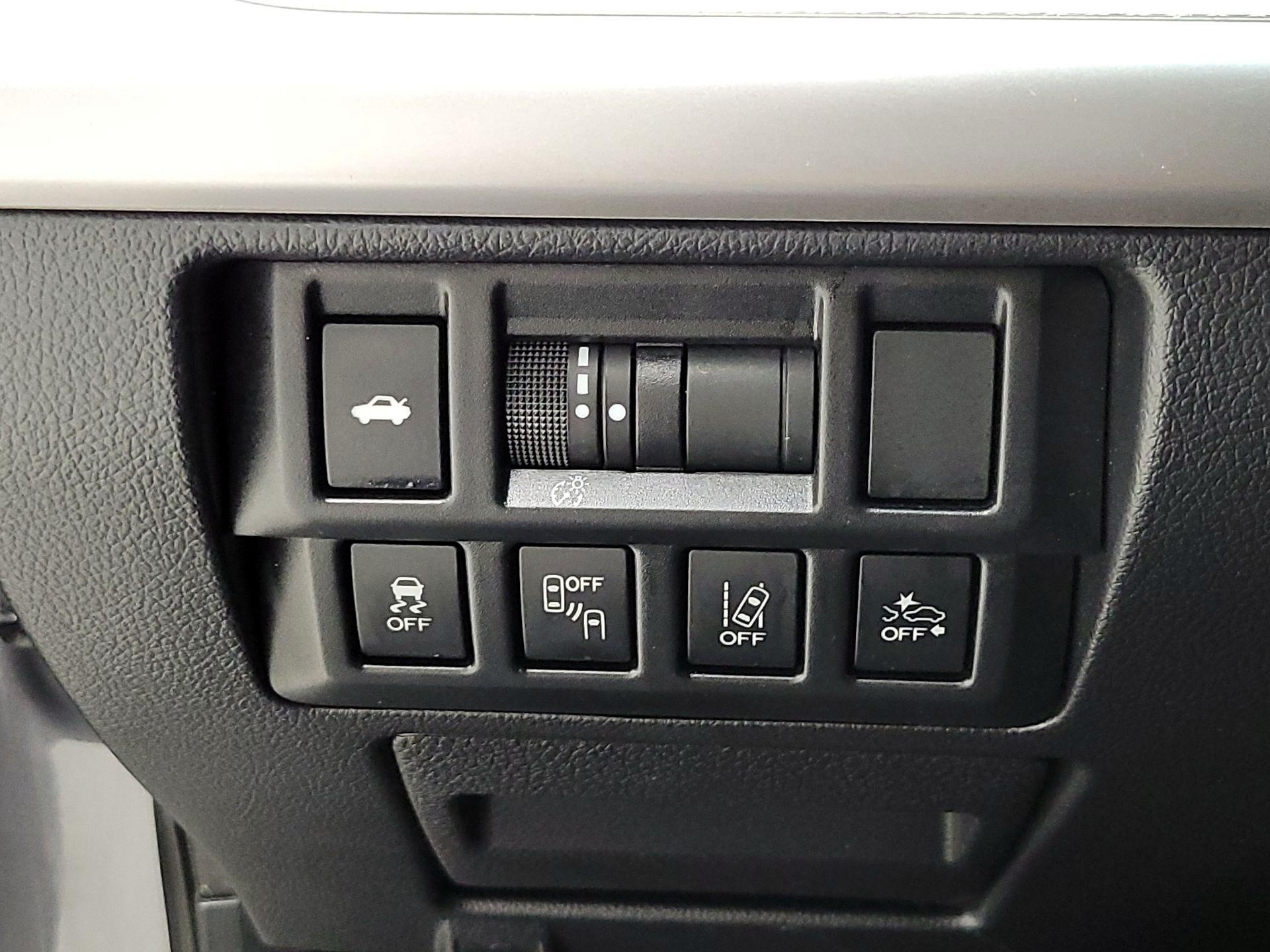 Thumbnail: 2018 Subaru Legacy - 11