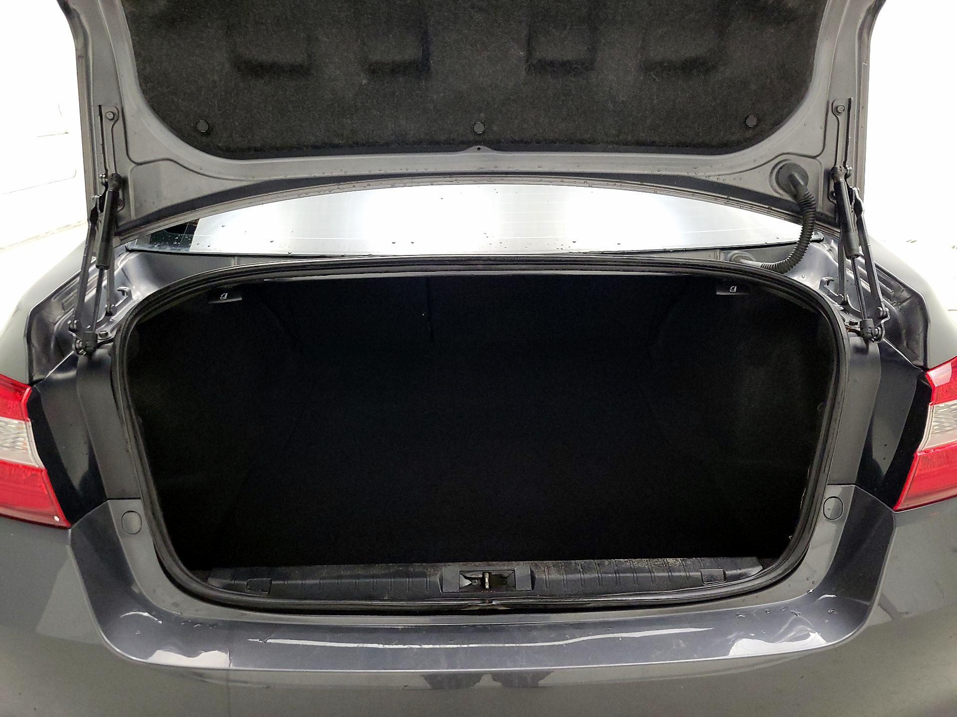 Thumbnail: 2018 Subaru Legacy - 18