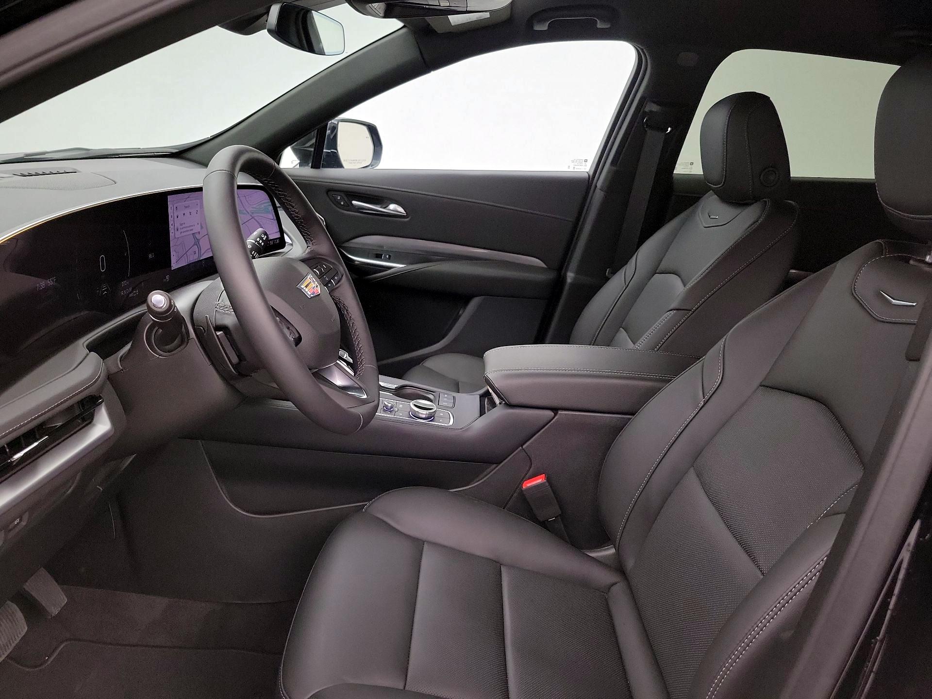 Thumbnail: 2025 Cadillac XT4 - 11