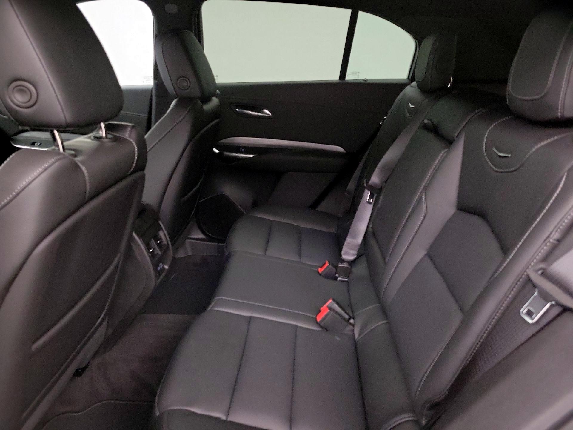 Thumbnail: 2025 Cadillac XT4 - 20