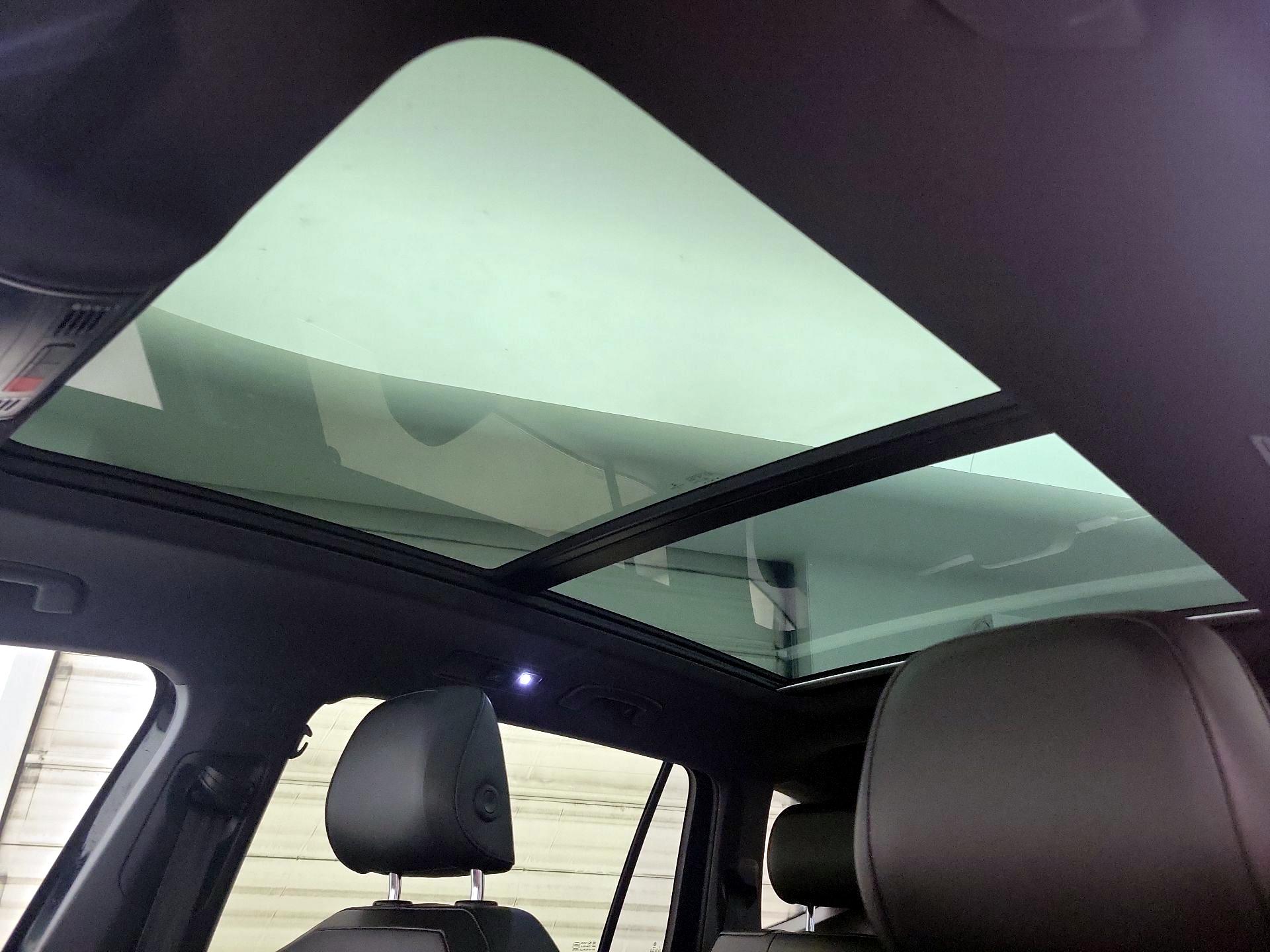 Thumbnail: 2019 Volkswagen Tiguan - 20