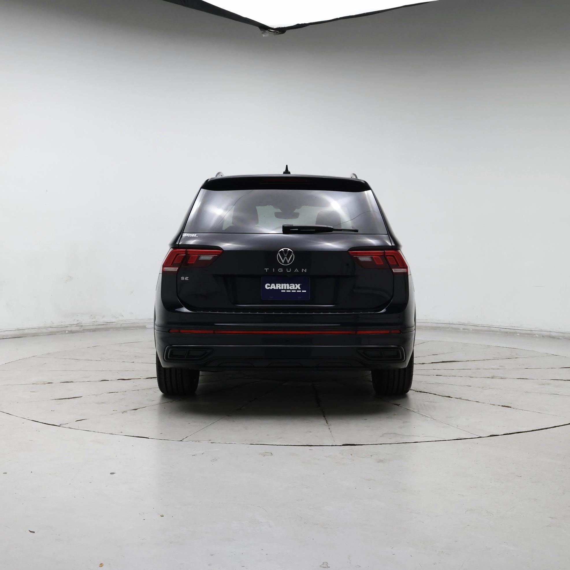 Thumbnail: 2023 Volkswagen Tiguan - 6