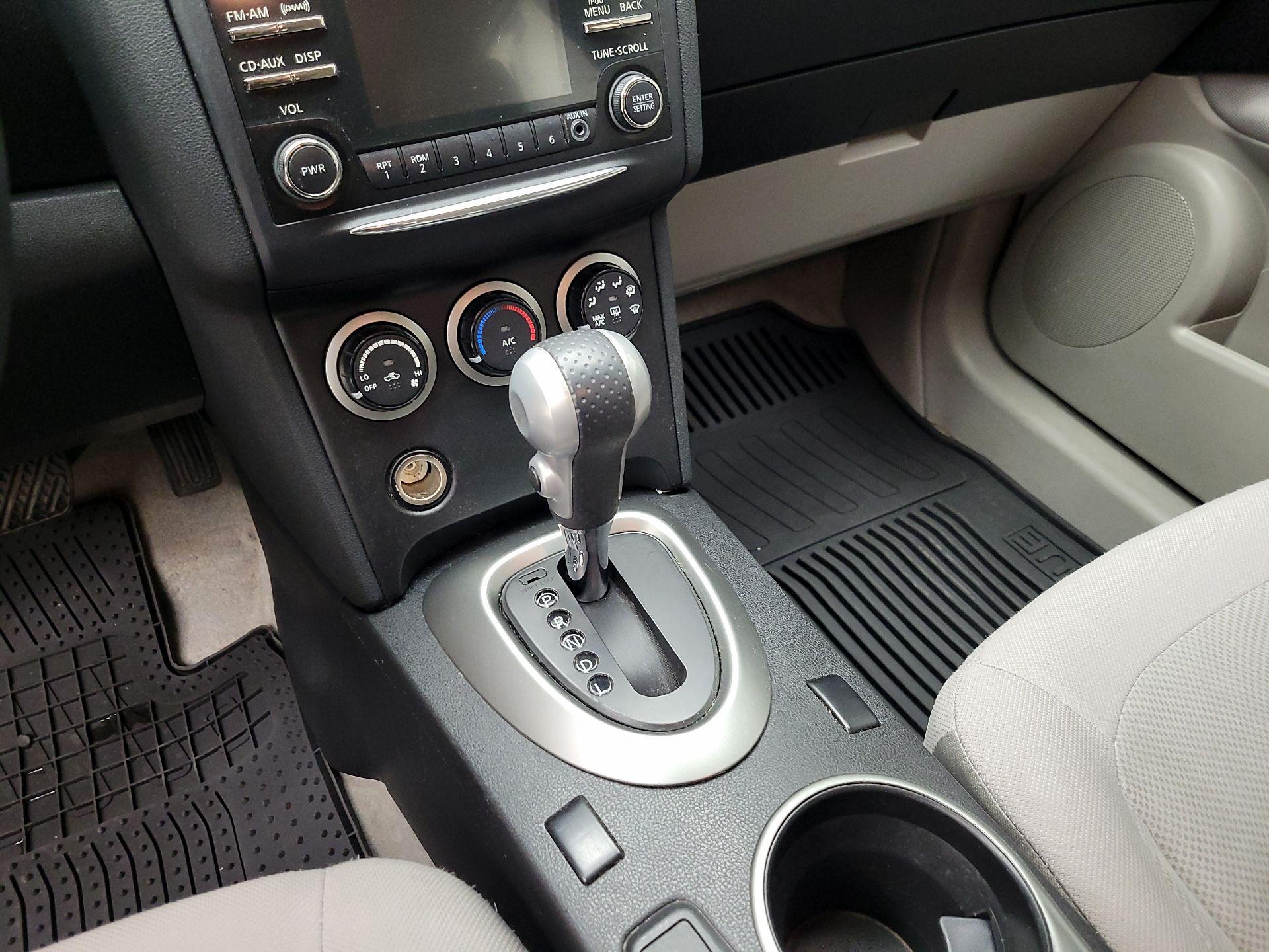 Thumbnail: 2014 Nissan Rogue - 17