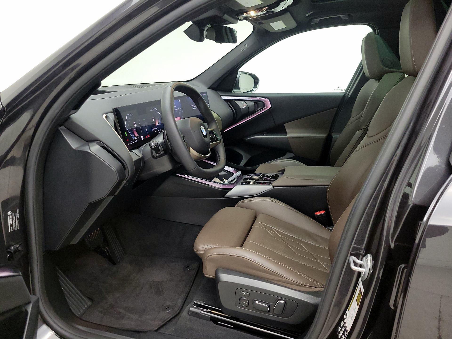 Thumbnail: 2025 BMW X3 - 11