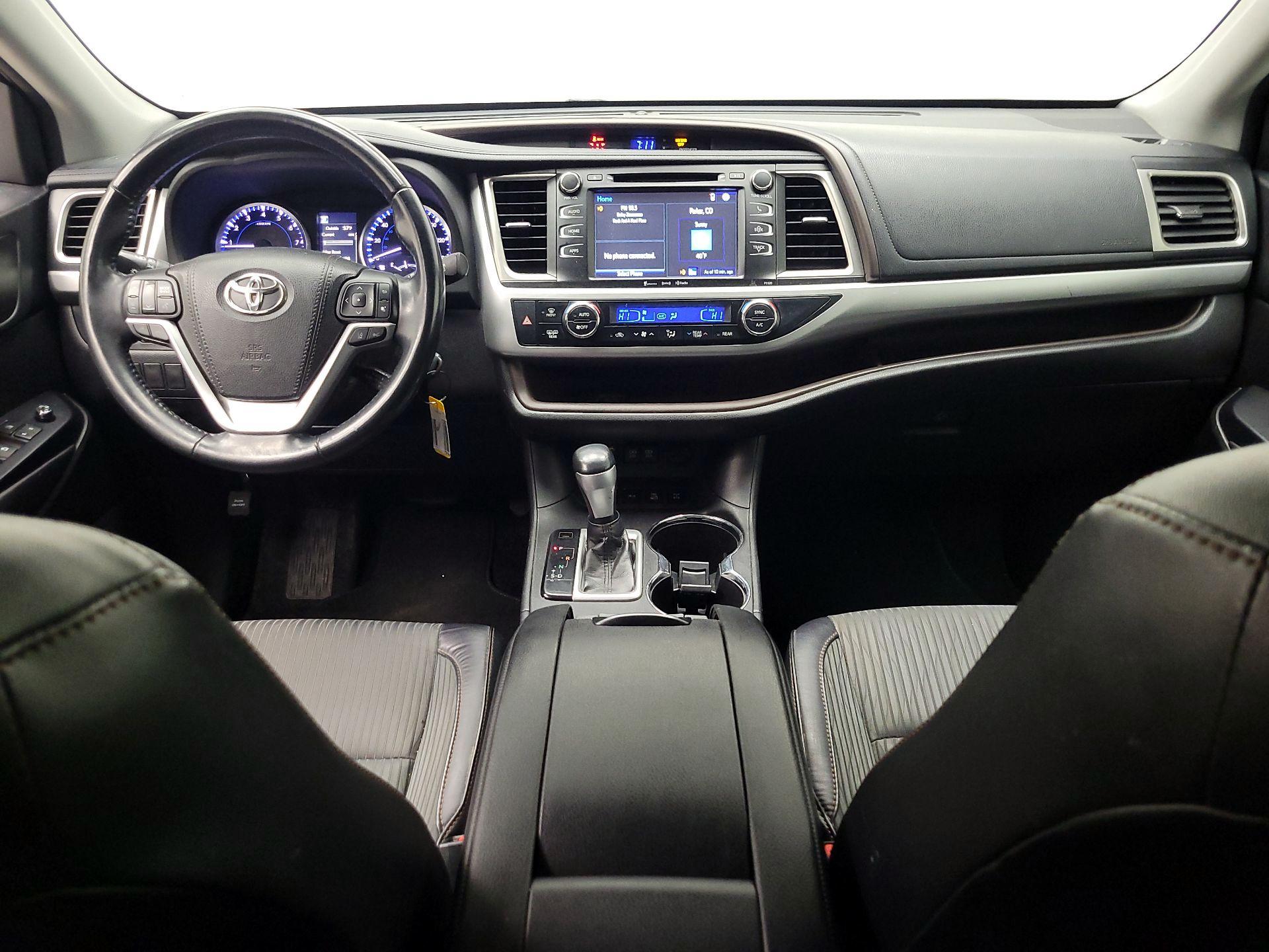 Thumbnail: 2018 Toyota Highlander - 9