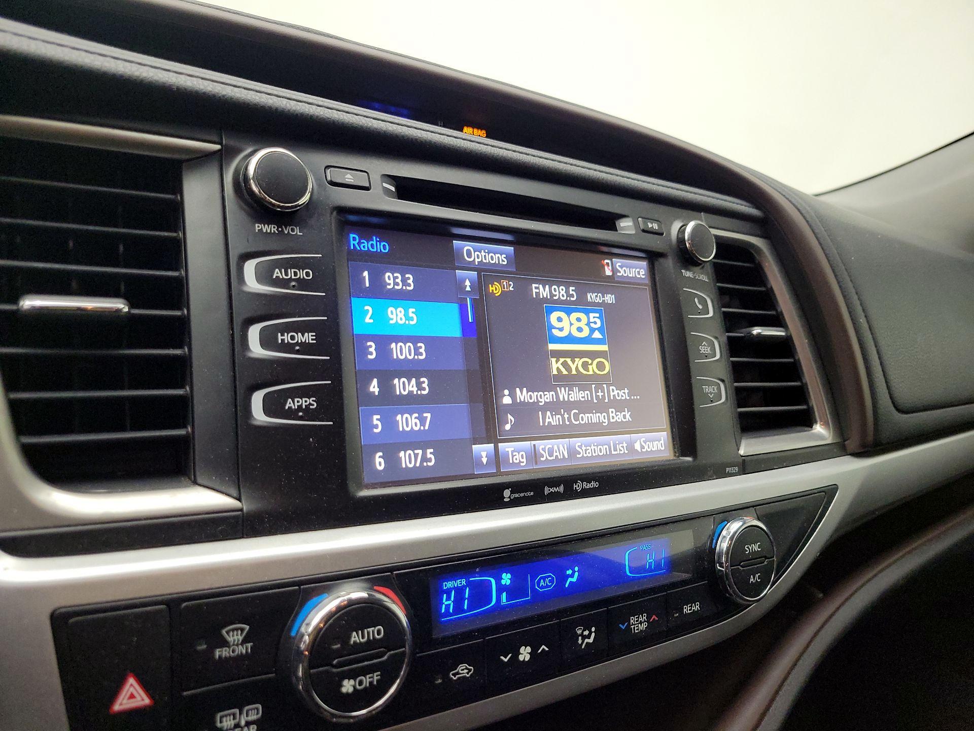 Thumbnail: 2018 Toyota Highlander - 15