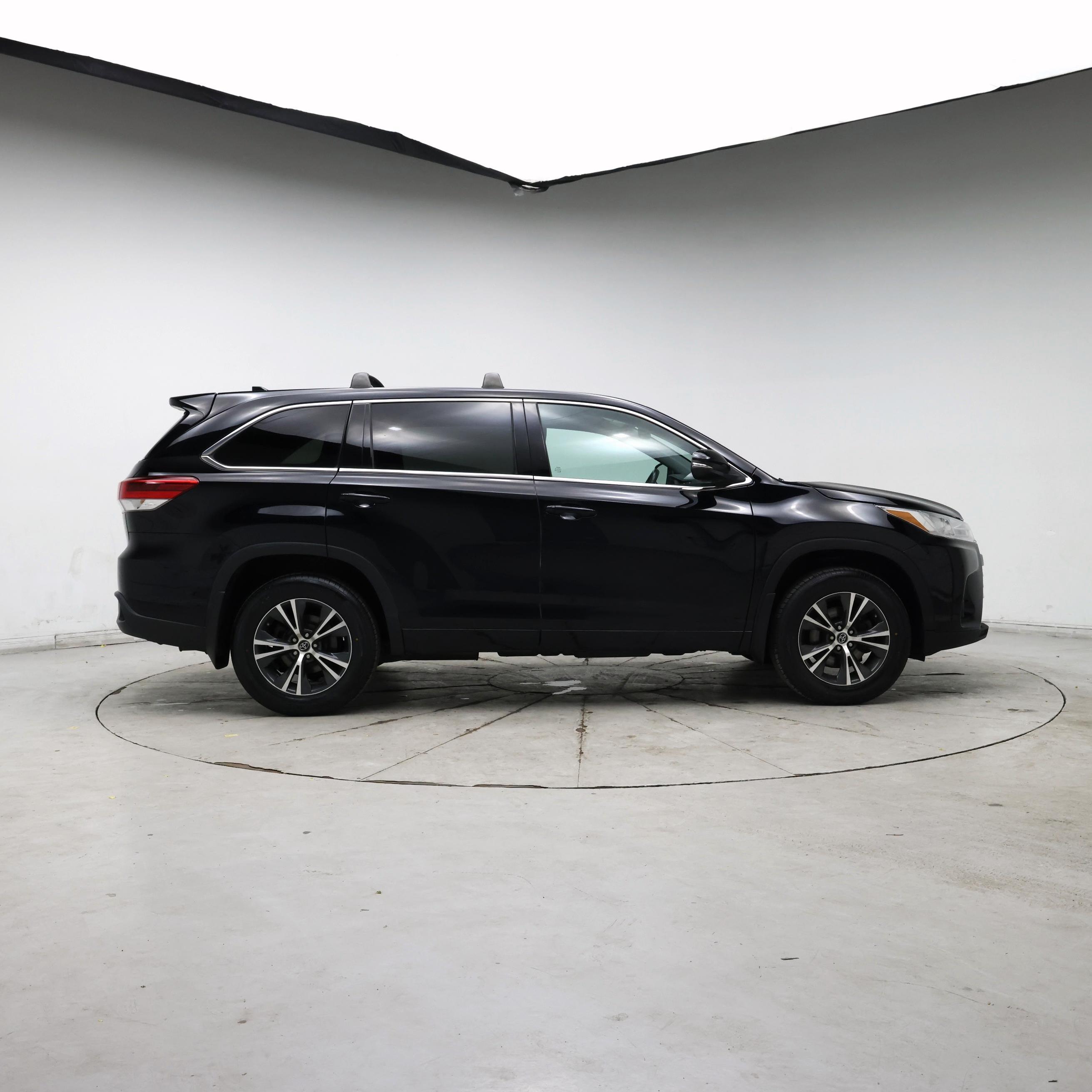 Thumbnail: 2018 Toyota Highlander - 7