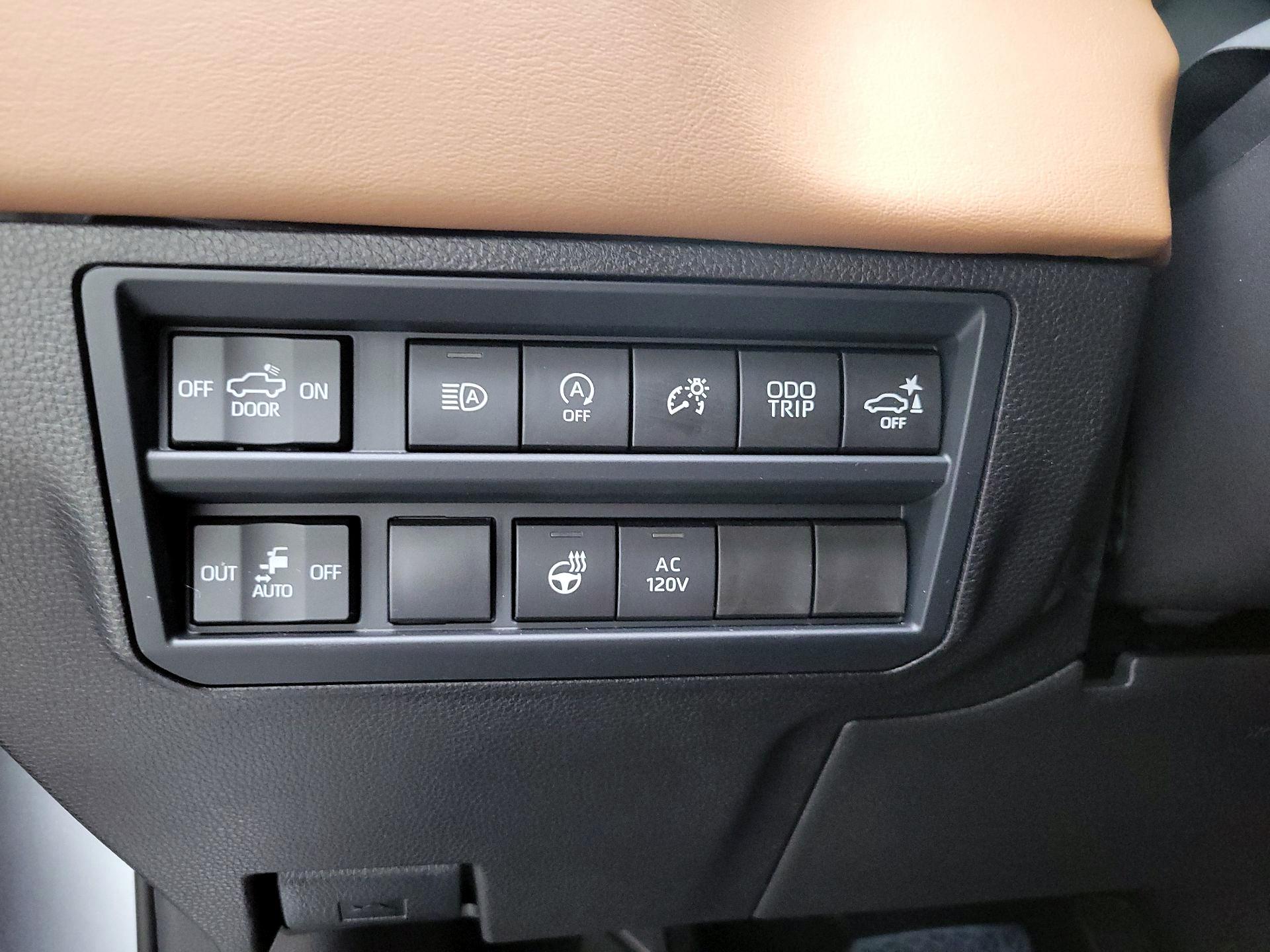 Thumbnail: 2025 Toyota Tundra - 11