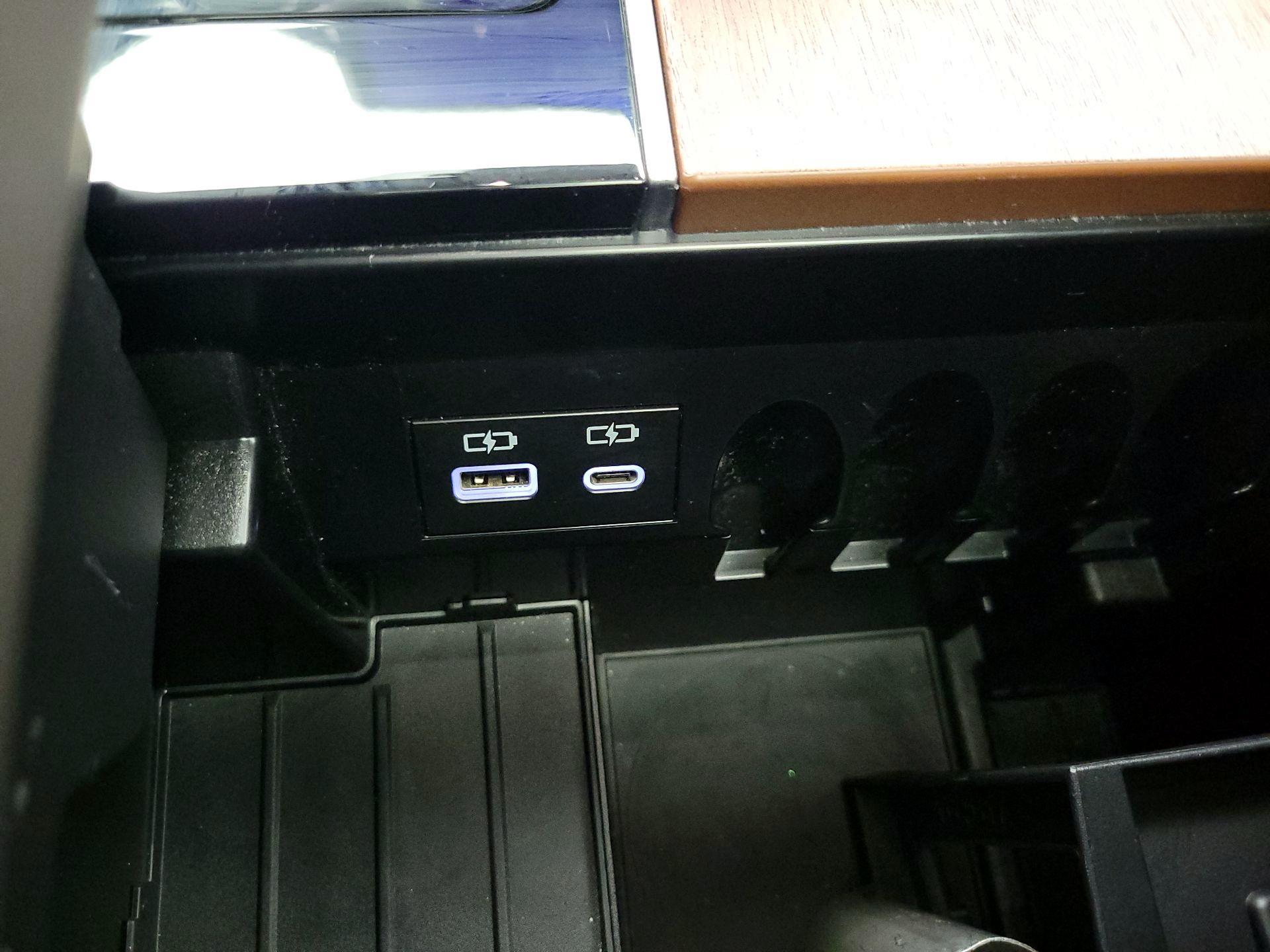 Thumbnail: 2025 Toyota Tundra - 17