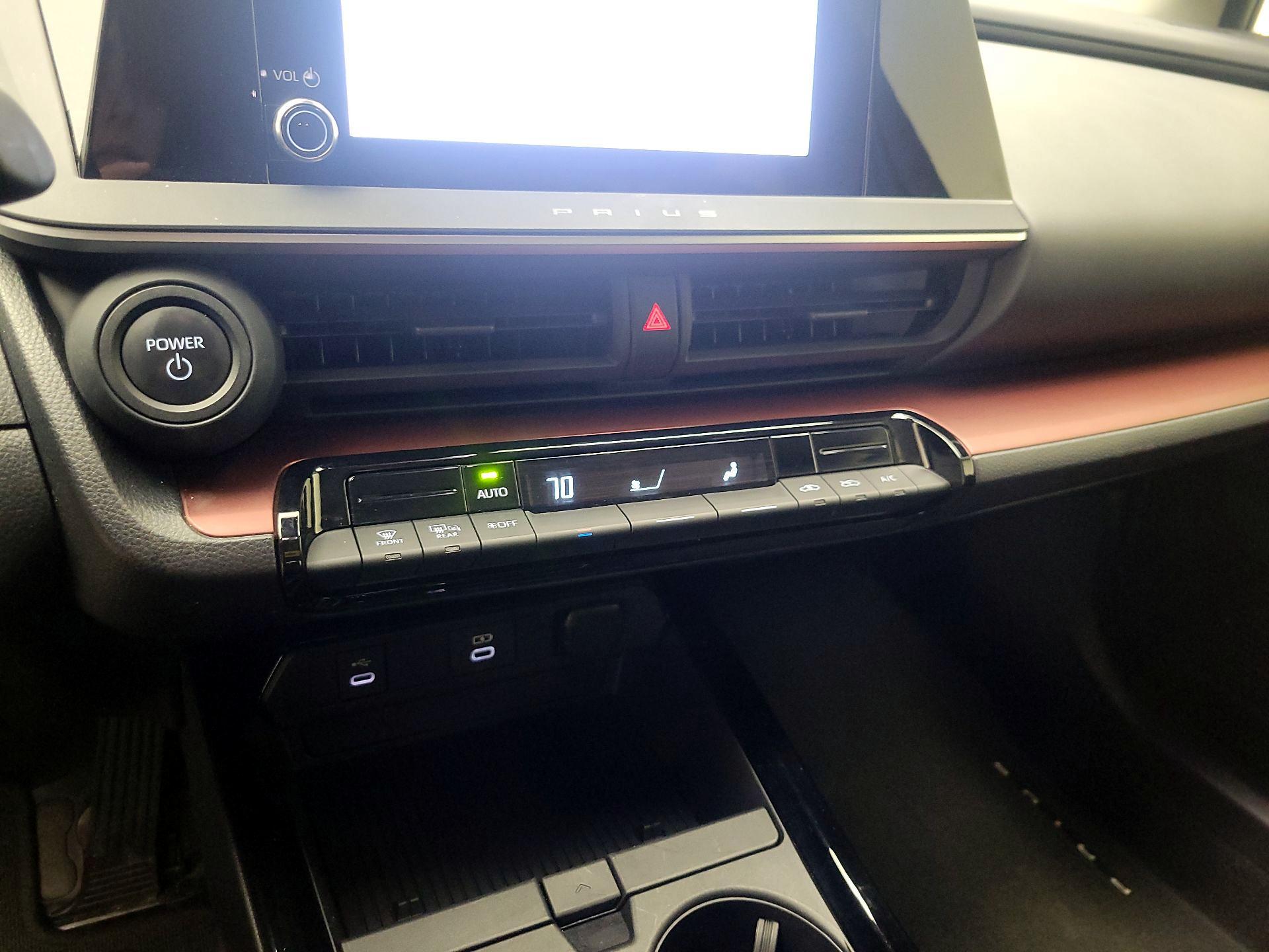 Thumbnail: 2025 Toyota Prius - 17