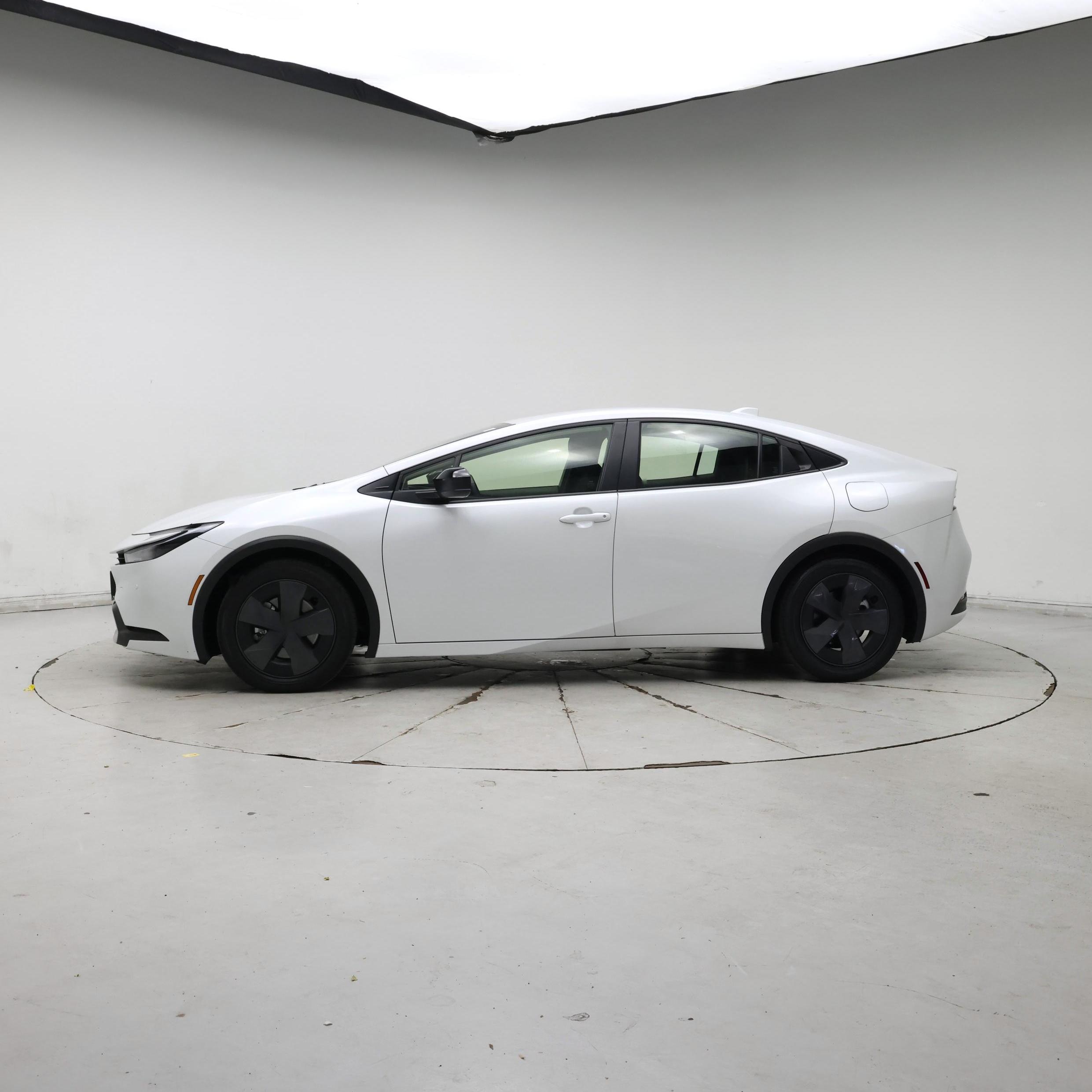 Thumbnail: 2025 Toyota Prius - 3