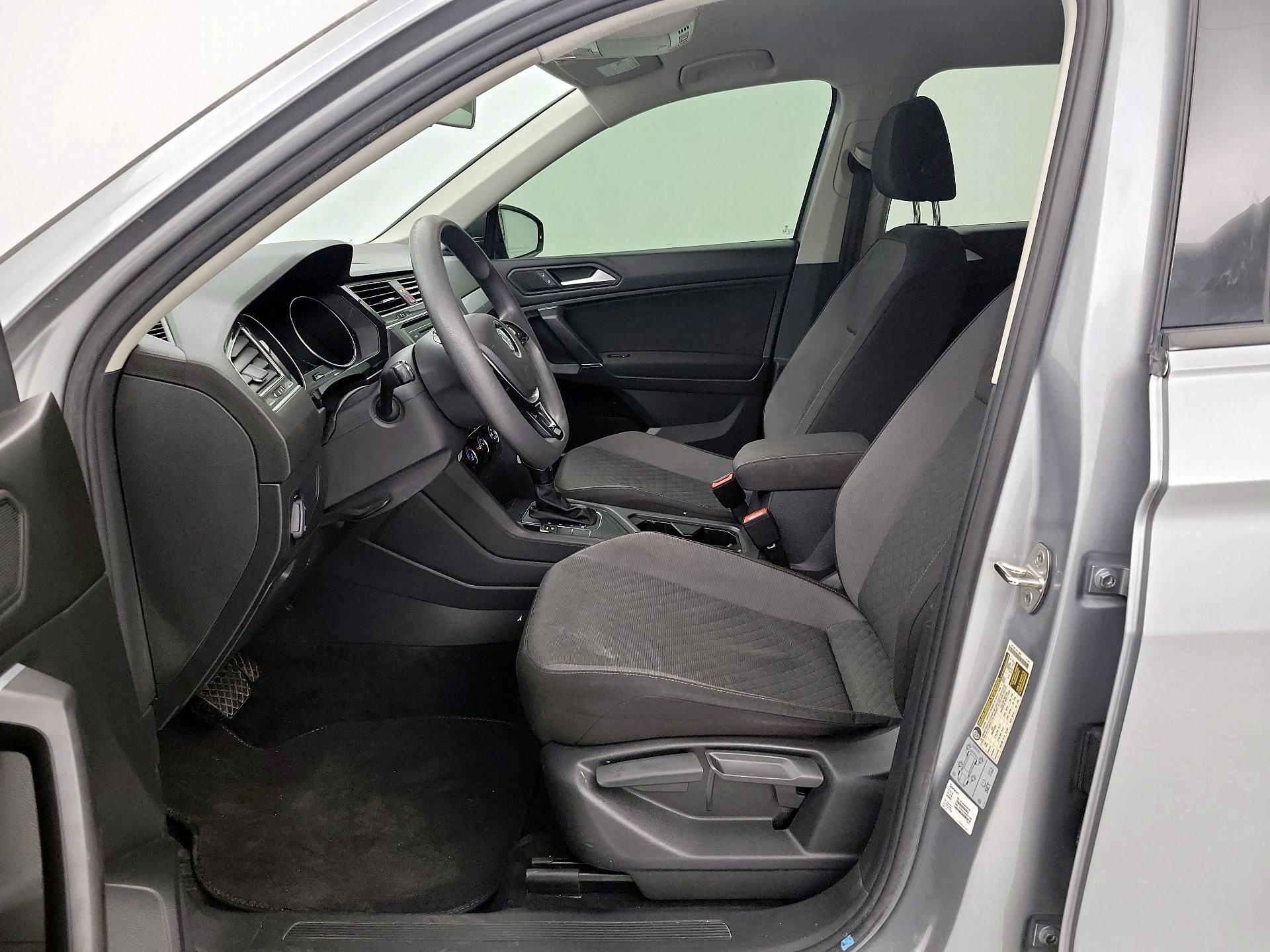 Thumbnail: 2020 Volkswagen Tiguan - 11