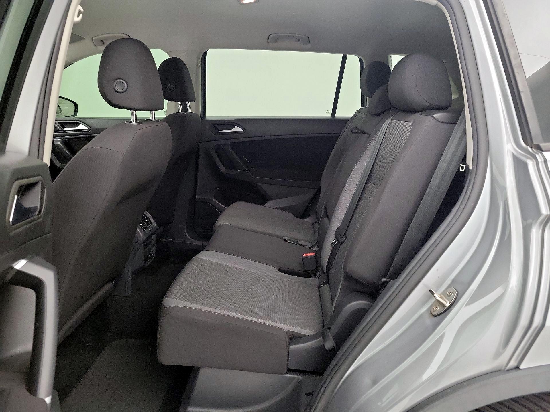 Thumbnail: 2020 Volkswagen Tiguan - 19