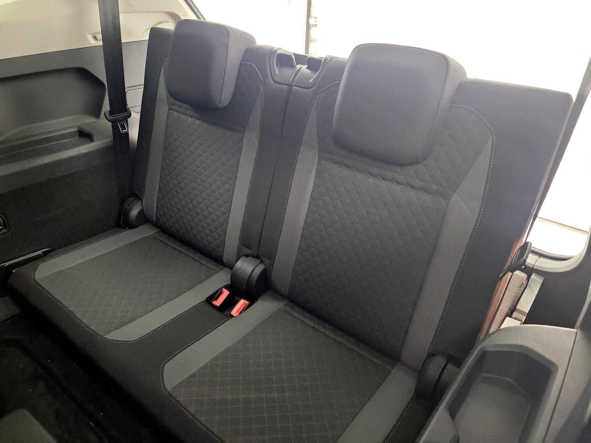 Thumbnail: 2020 Volkswagen Tiguan - 20