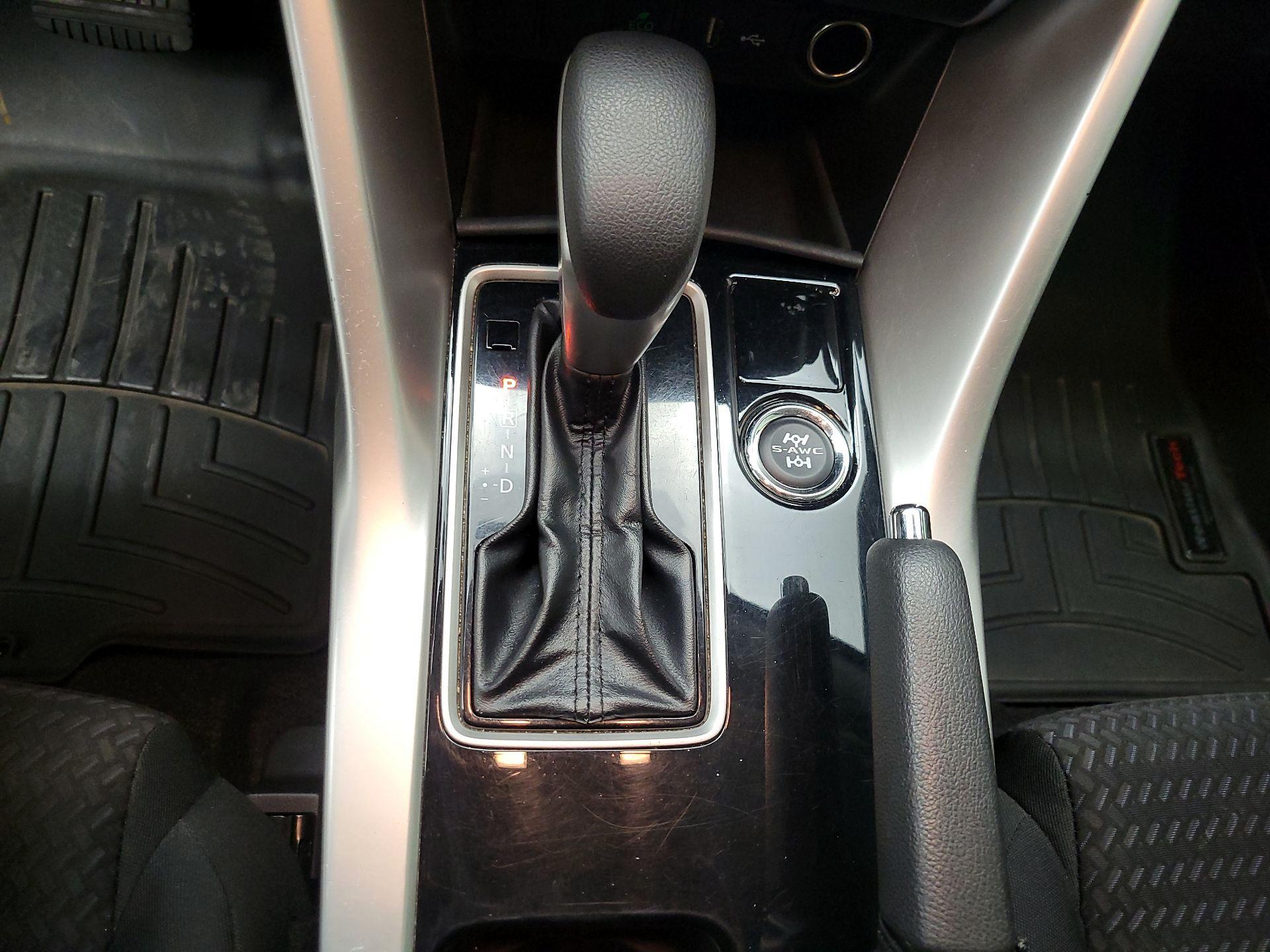 Thumbnail: 2019 Mitsubishi Eclipse Cross - 17