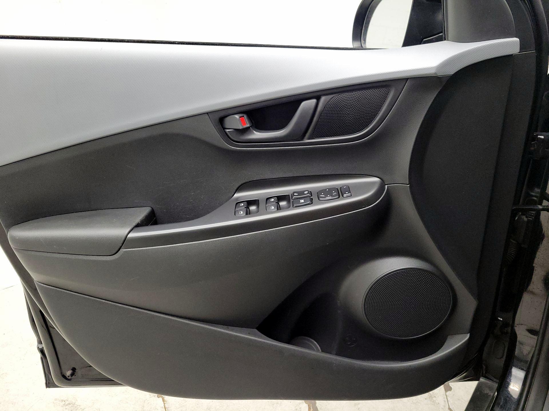 Thumbnail: 2021 Hyundai Kona - 12