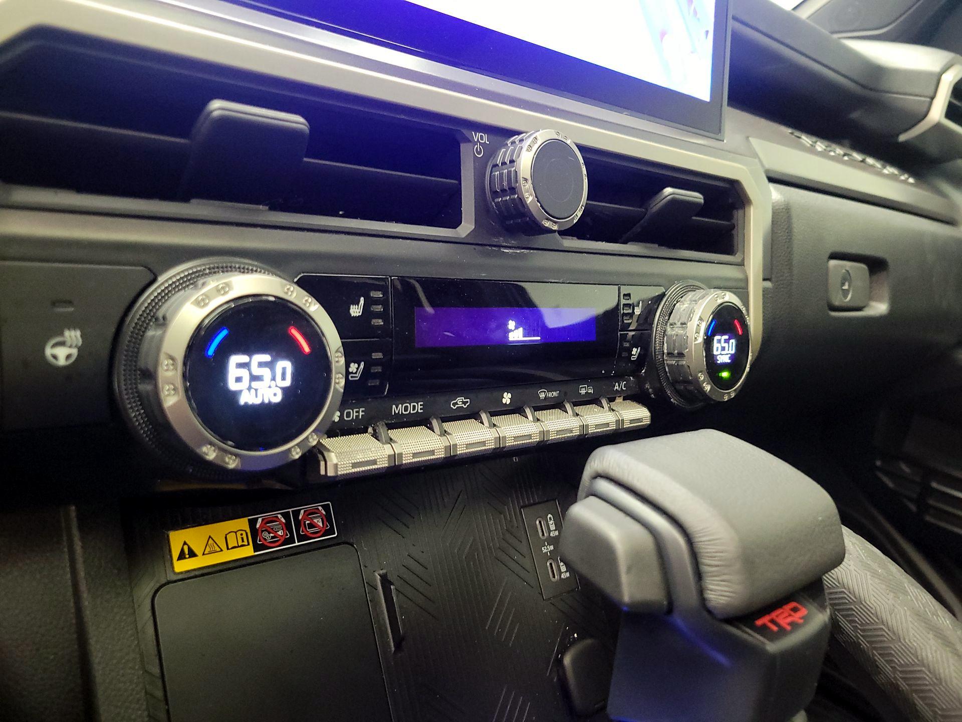 Thumbnail: 2024 Toyota Tacoma - 17