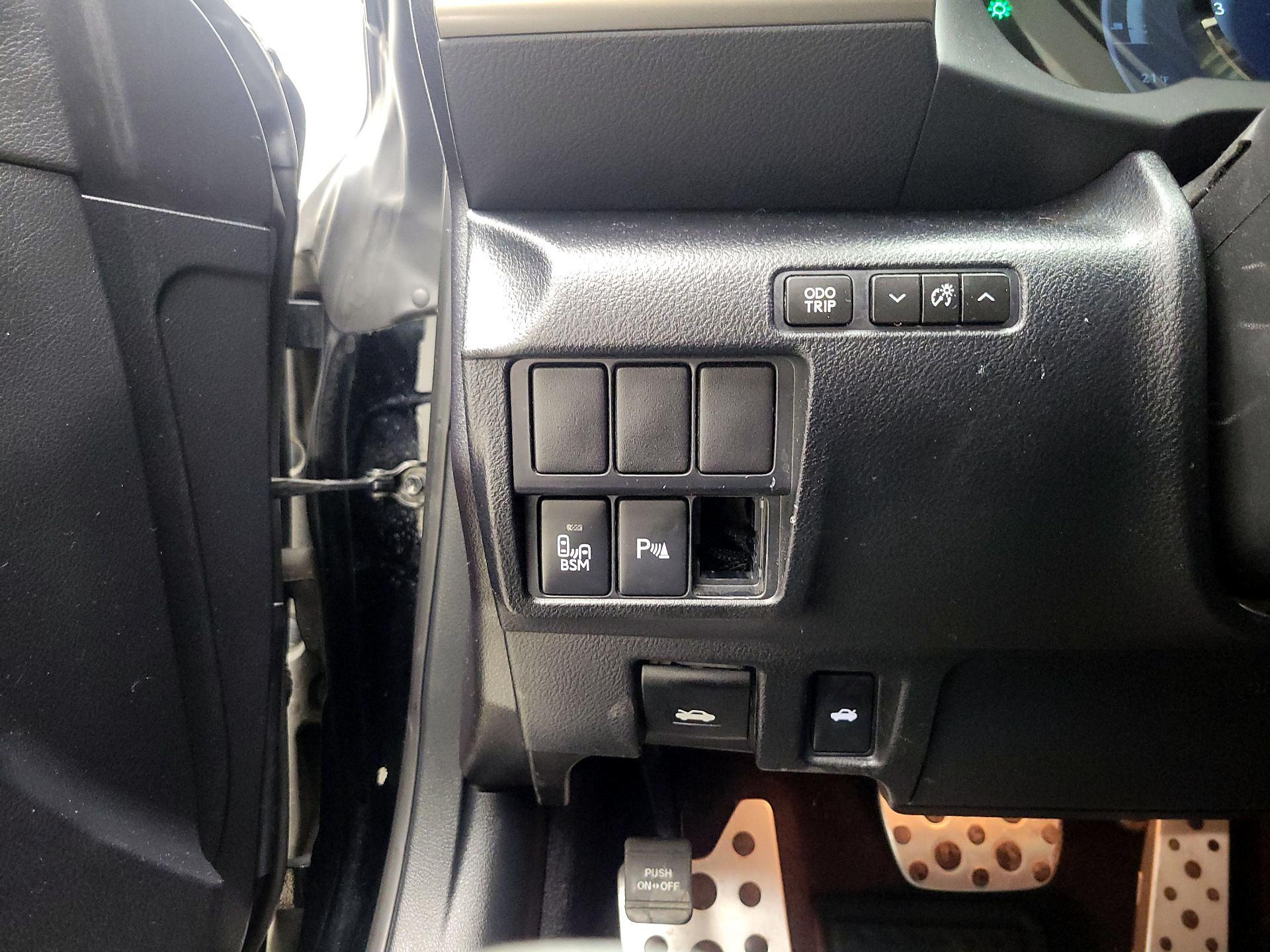 Thumbnail: 2015 Lexus RC - 13