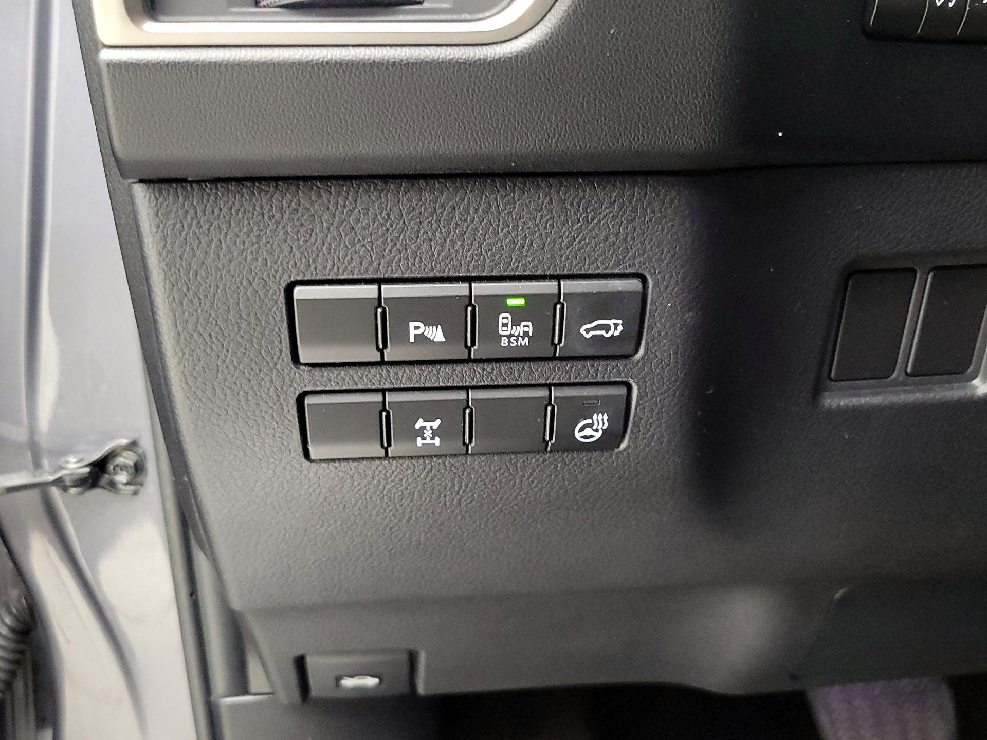 Thumbnail: 2015 Lexus NX - 13