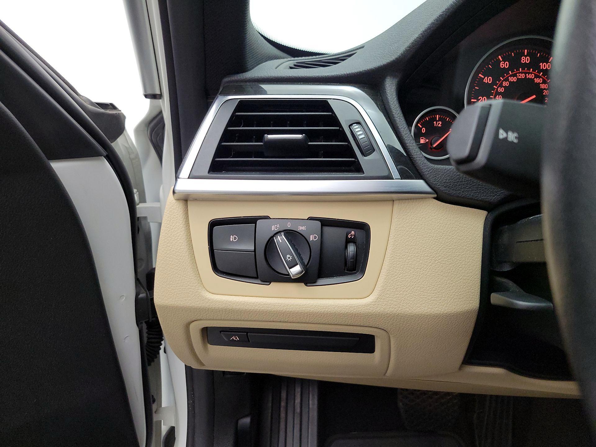 Thumbnail: 2018 BMW 3 Series - 13