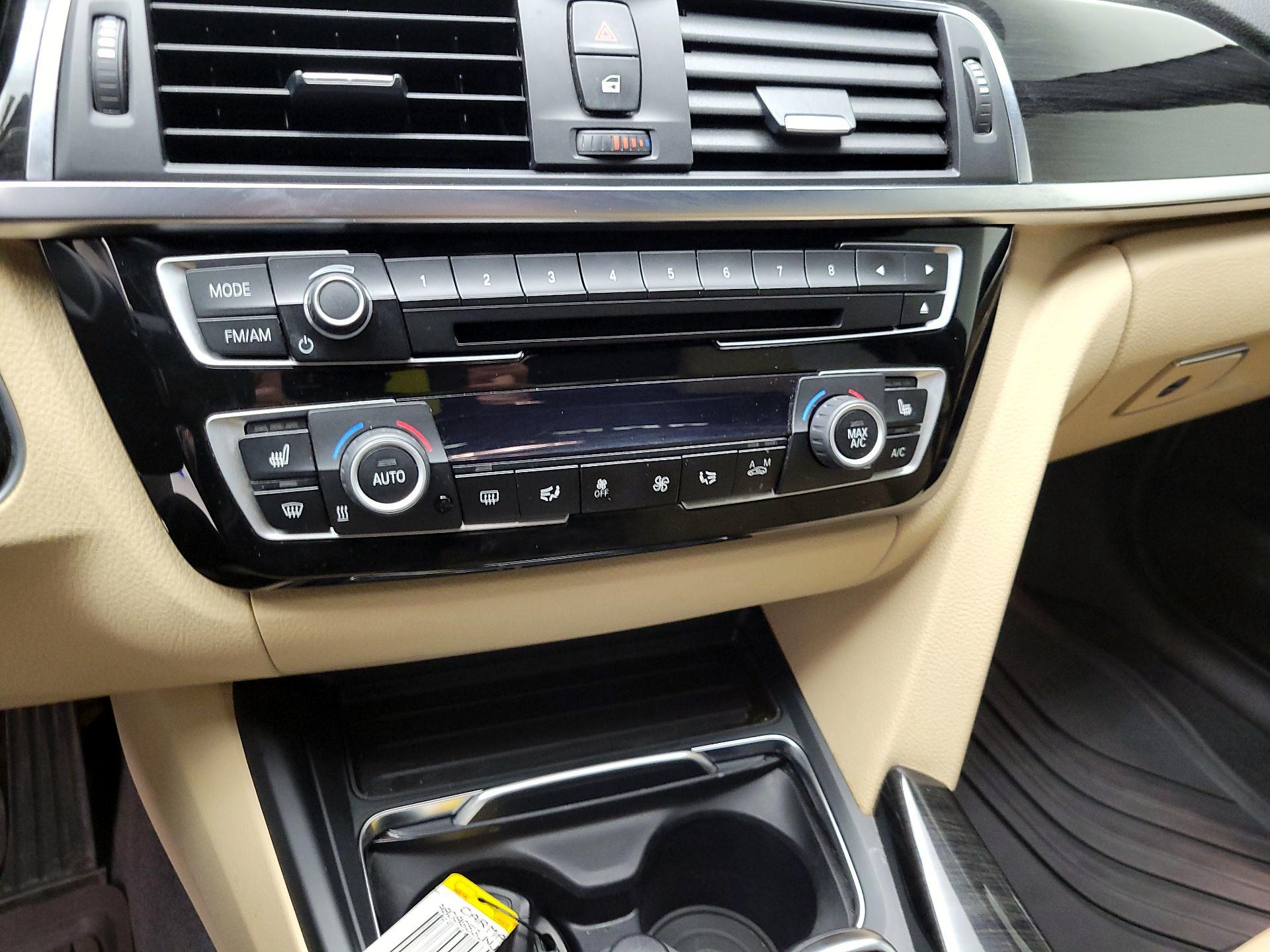 Thumbnail: 2018 BMW 3 Series - 16