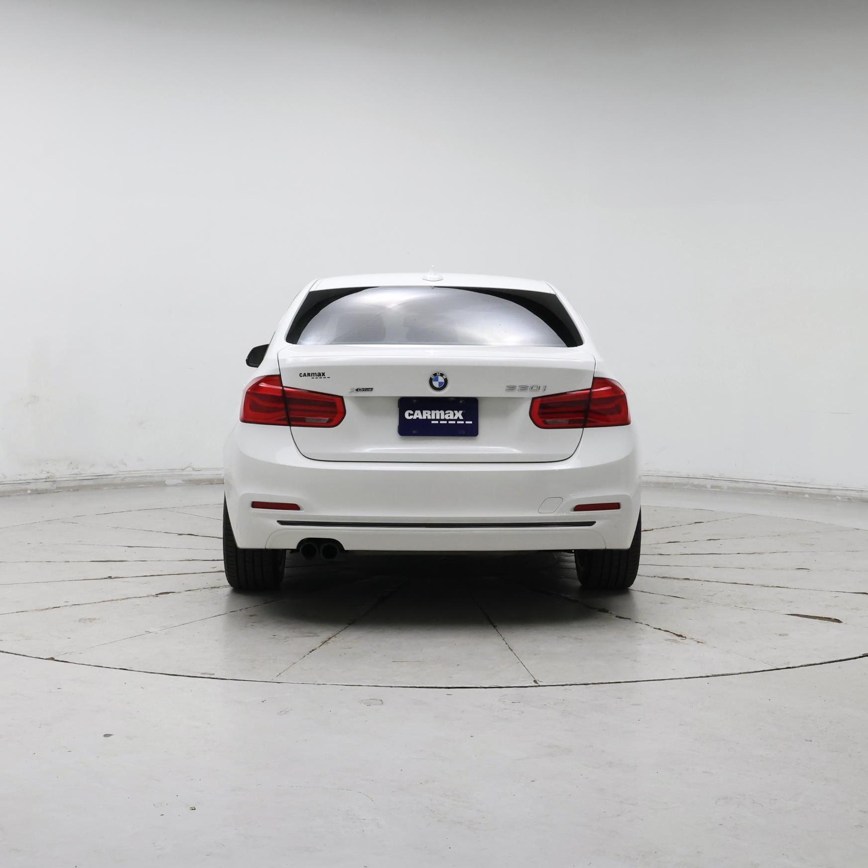 Thumbnail: 2018 BMW 3 Series - 6