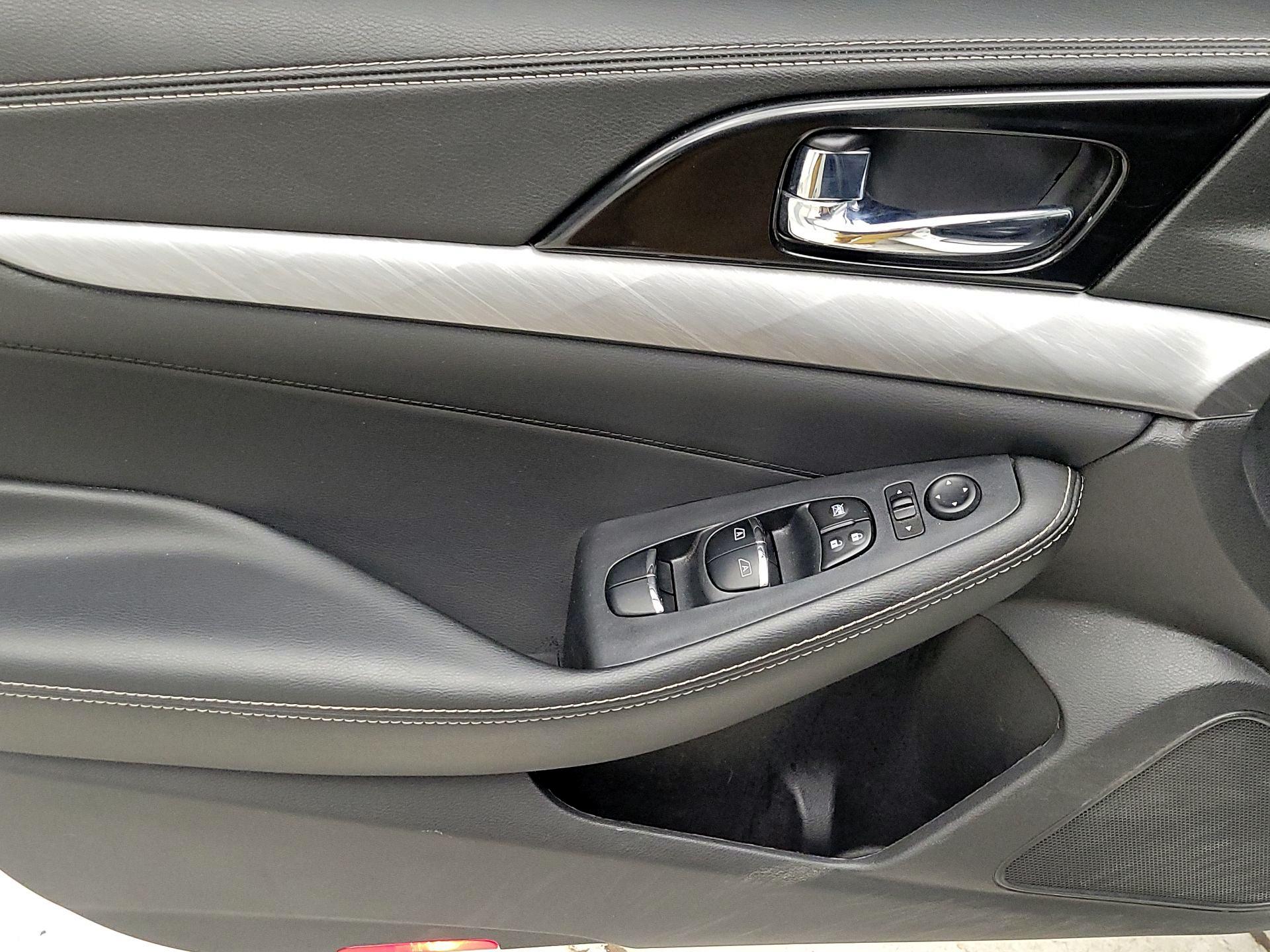 Thumbnail: 2018 Nissan Maxima - 12