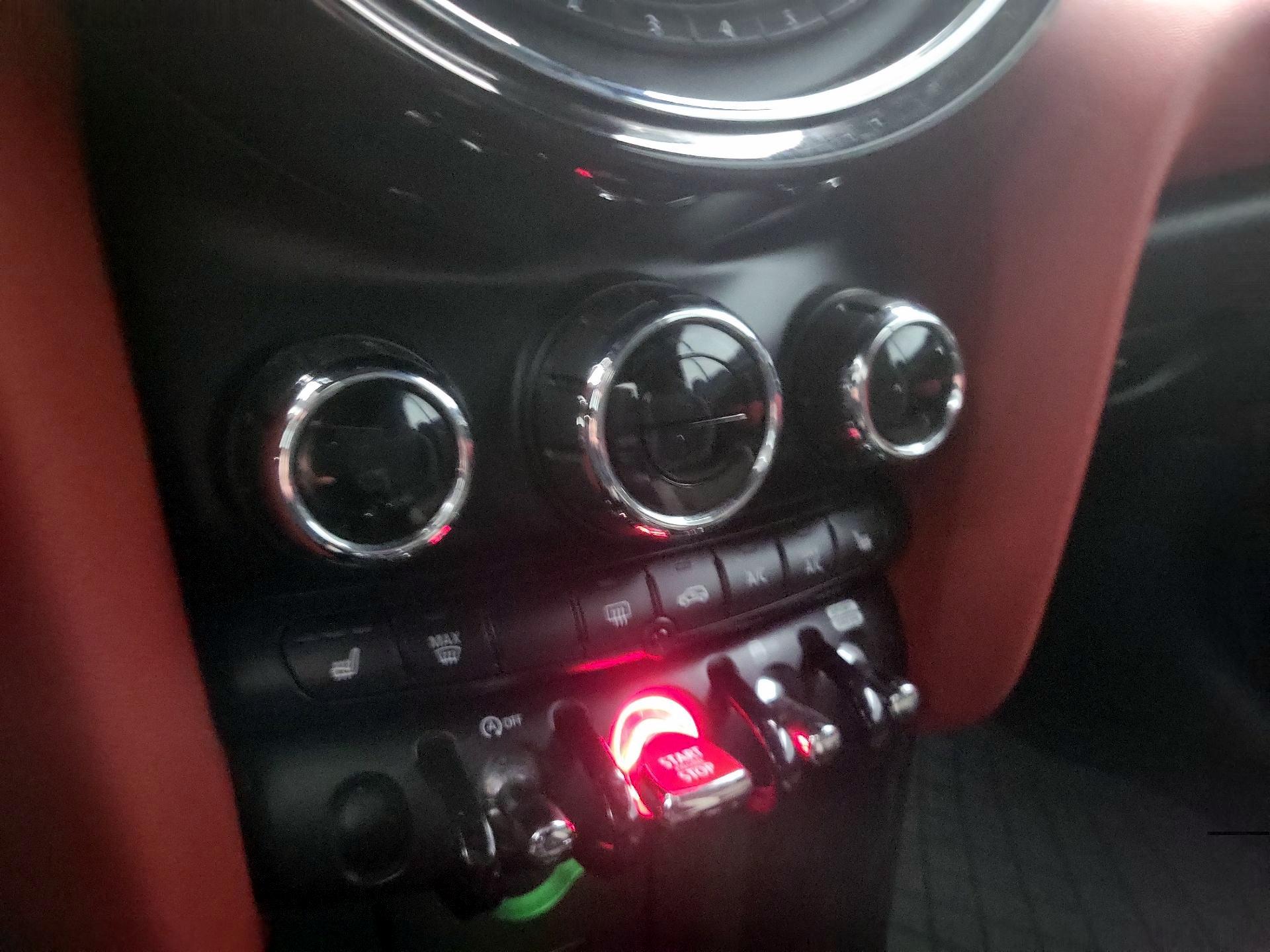 Thumbnail: 2020 MINI Cooper - 17