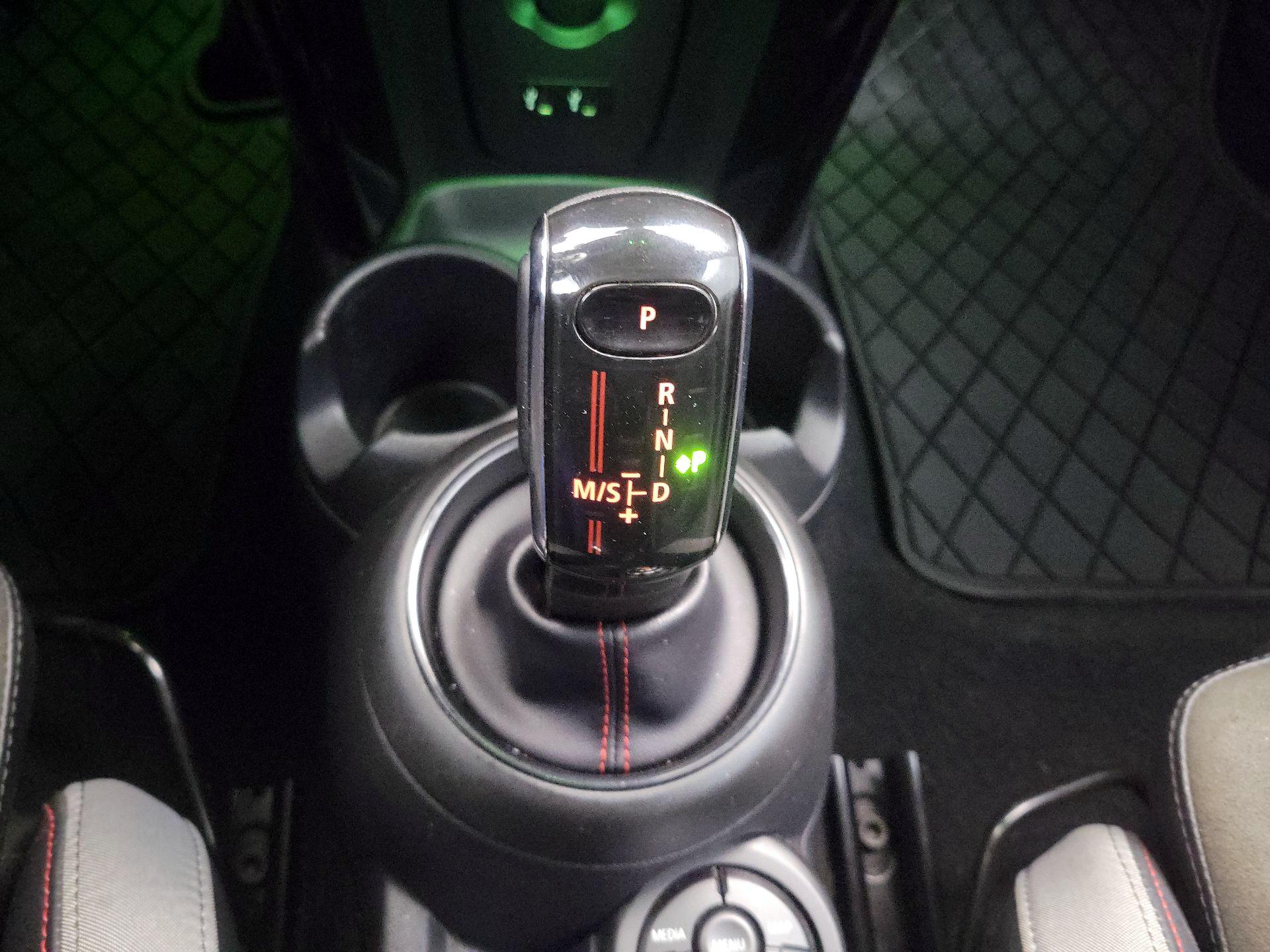 Thumbnail: 2020 MINI Cooper - 18