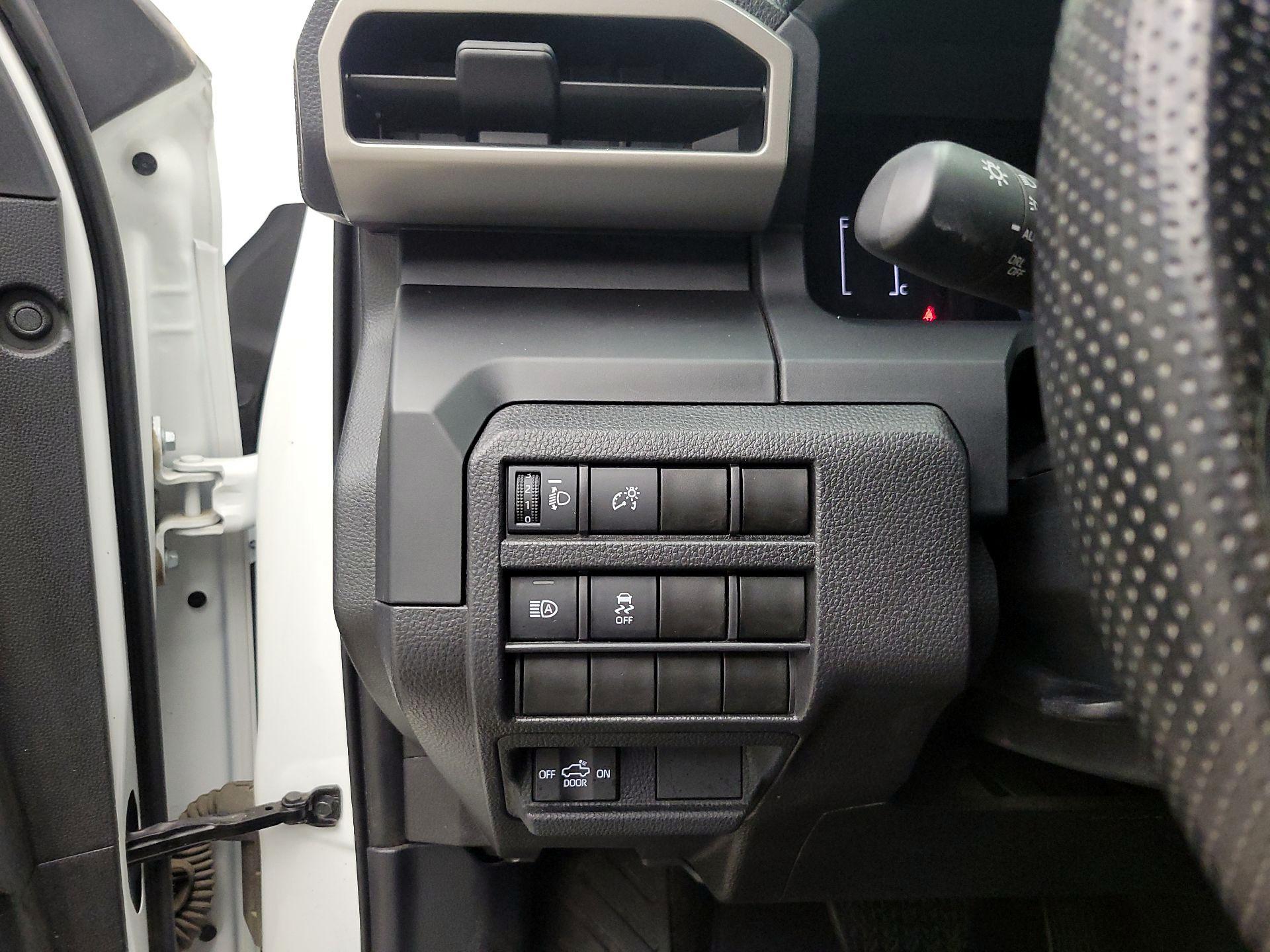 Thumbnail: 2024 Toyota Tacoma - 13