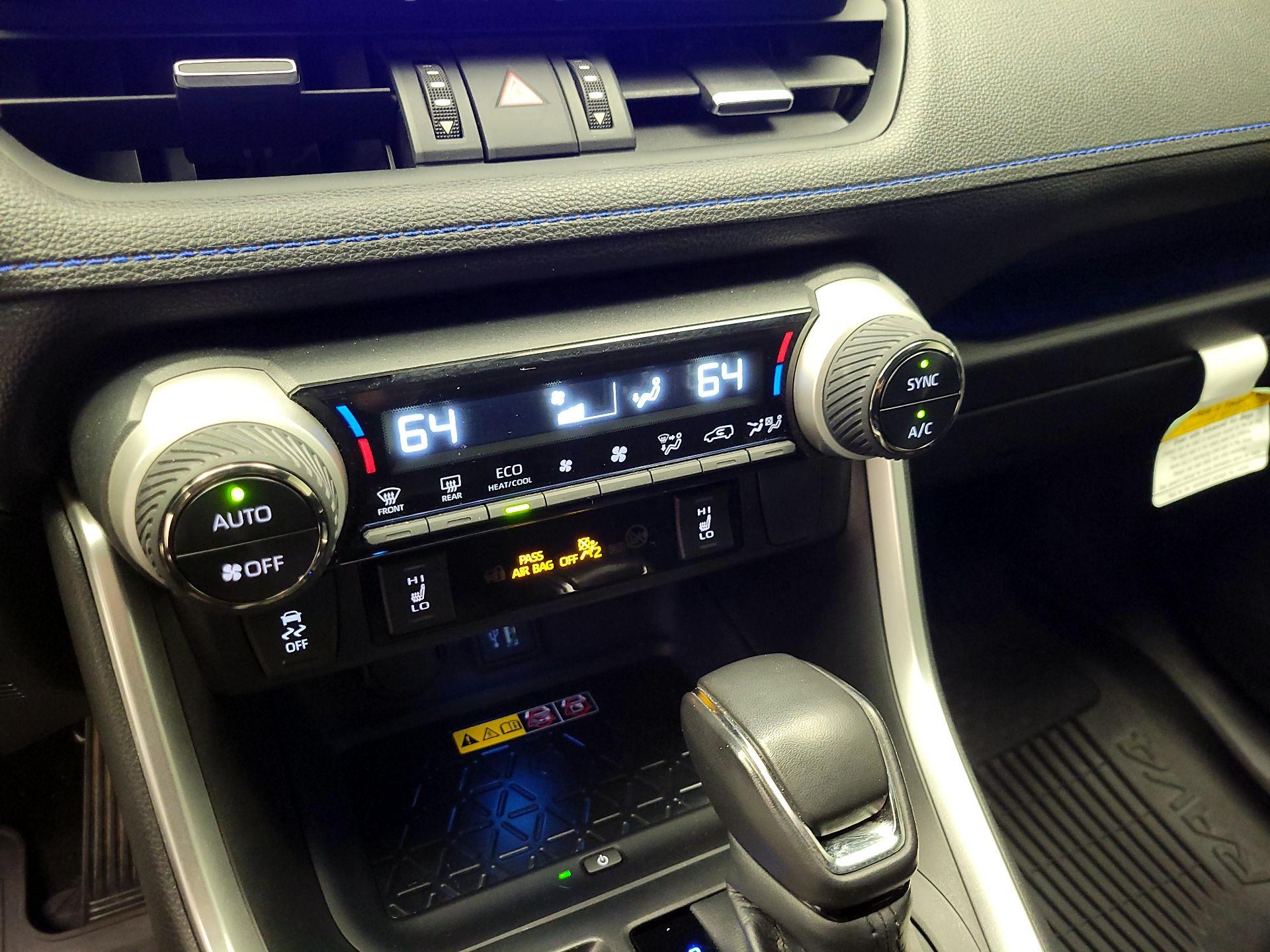 Thumbnail: 2023 Toyota RAV4 - 17