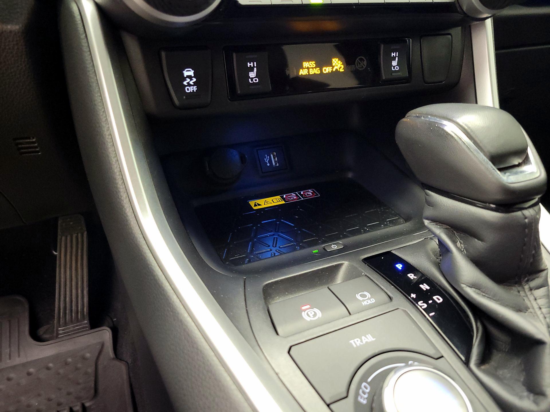 Thumbnail: 2023 Toyota RAV4 - 19