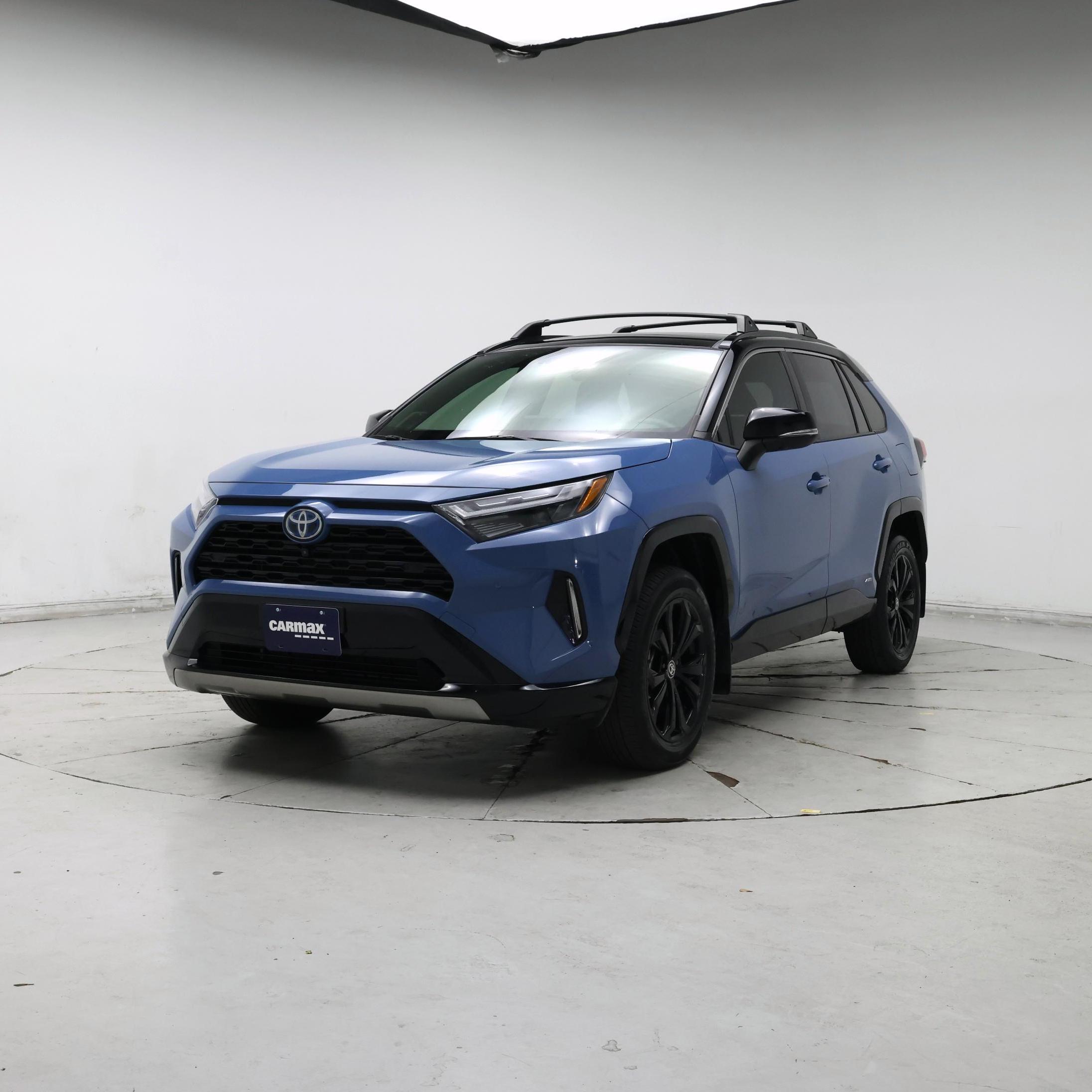 Thumbnail: 2023 Toyota RAV4 - 4