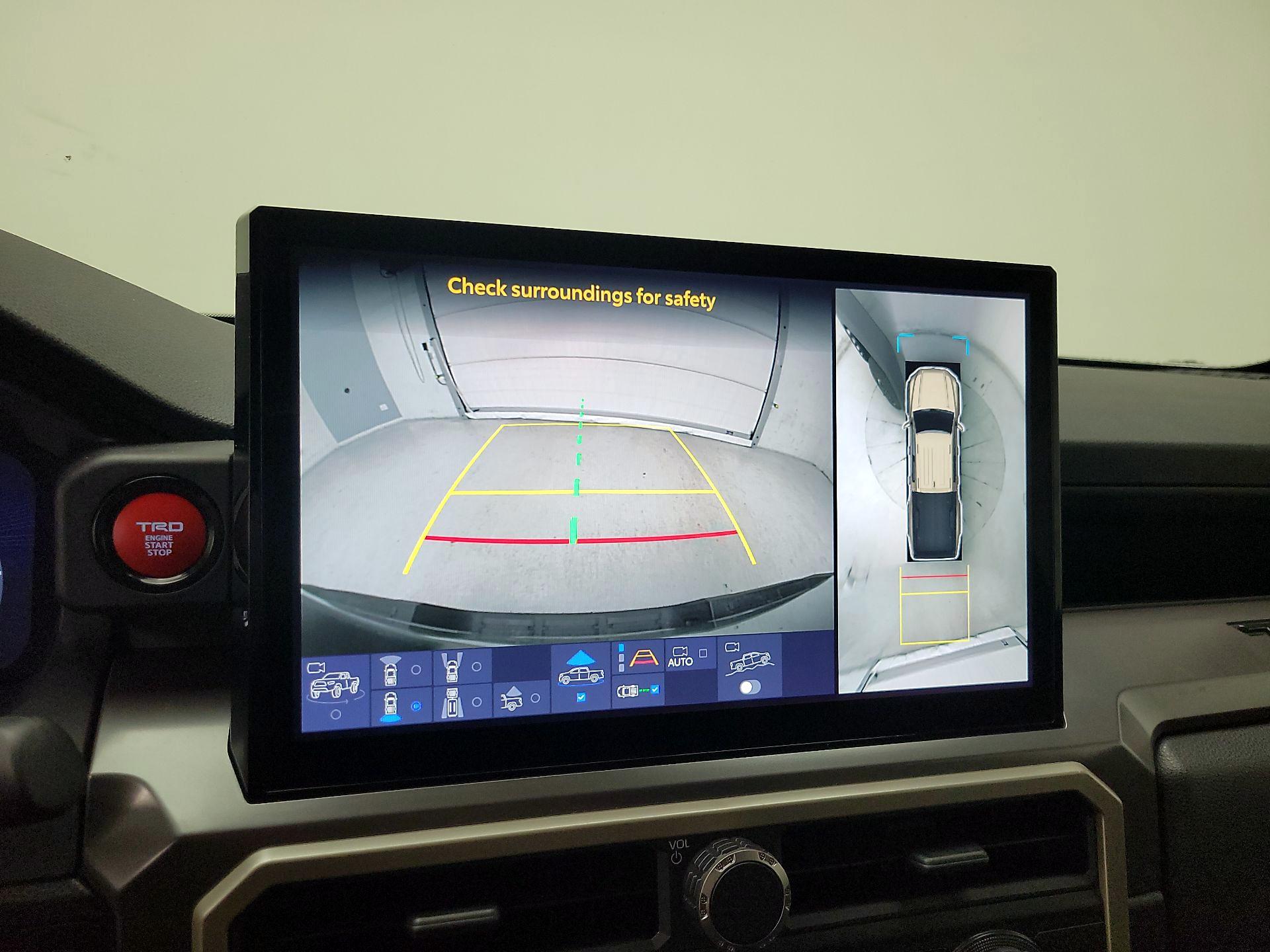 Thumbnail: 2025 Toyota Tacoma - 15